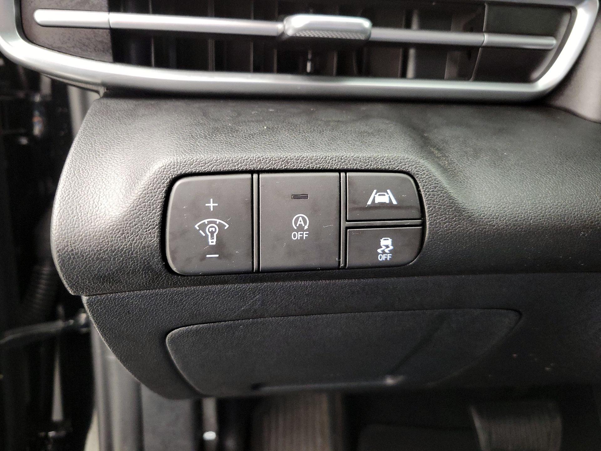 Thumbnail: 2023 Hyundai Elantra - 13