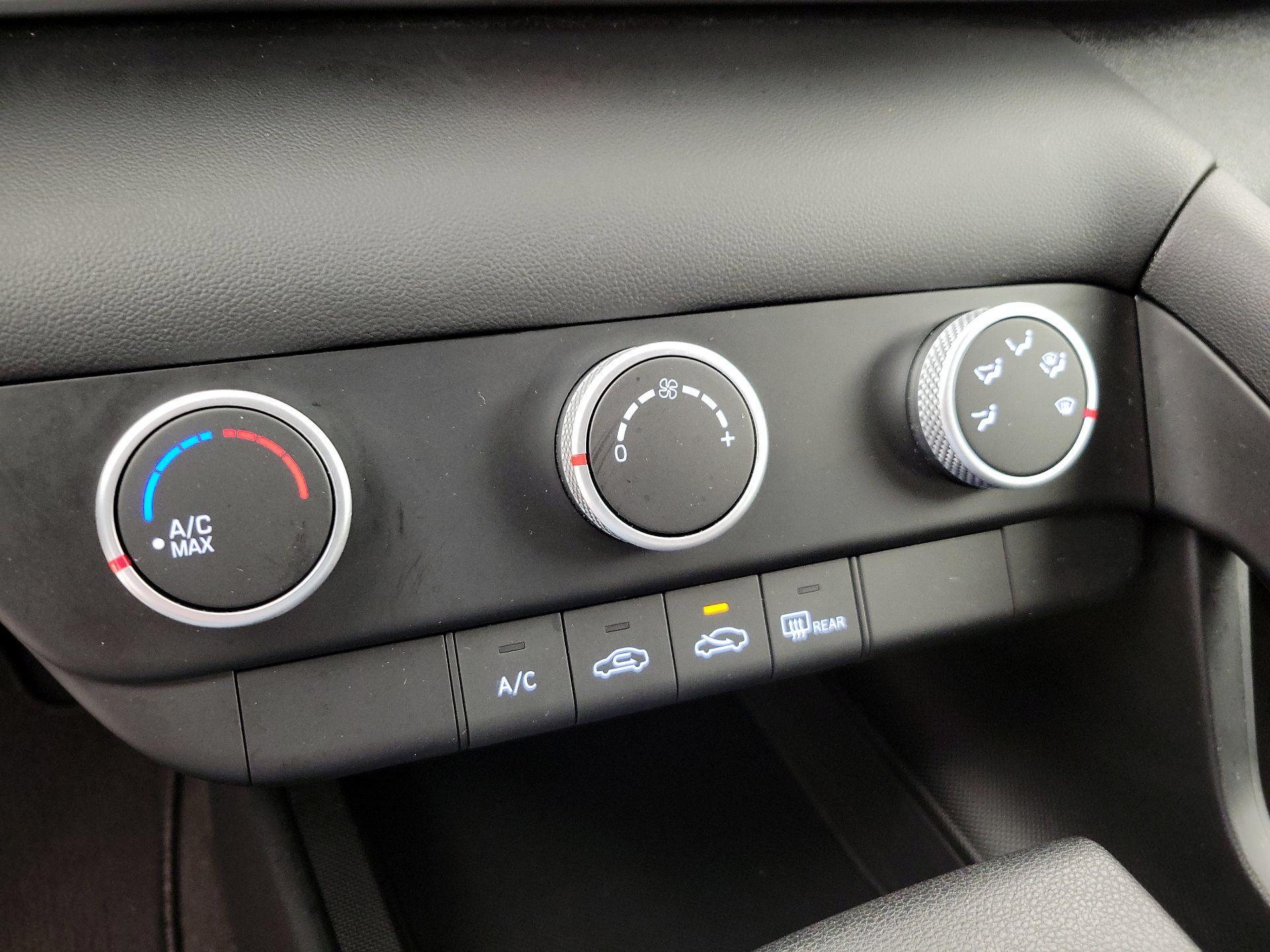 Thumbnail: 2023 Hyundai Elantra - 16