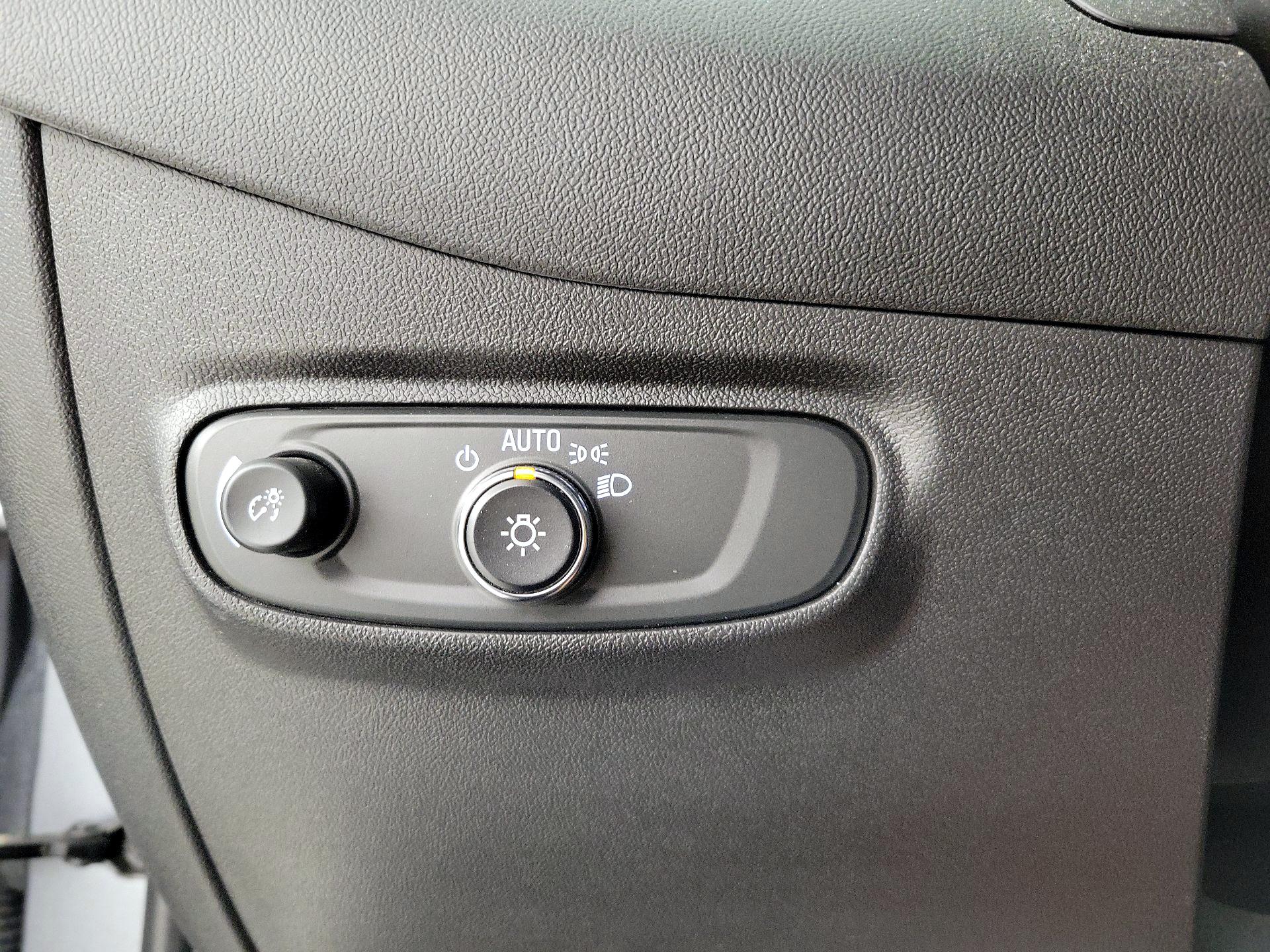 Thumbnail: 2023 Chevrolet Equinox - 13