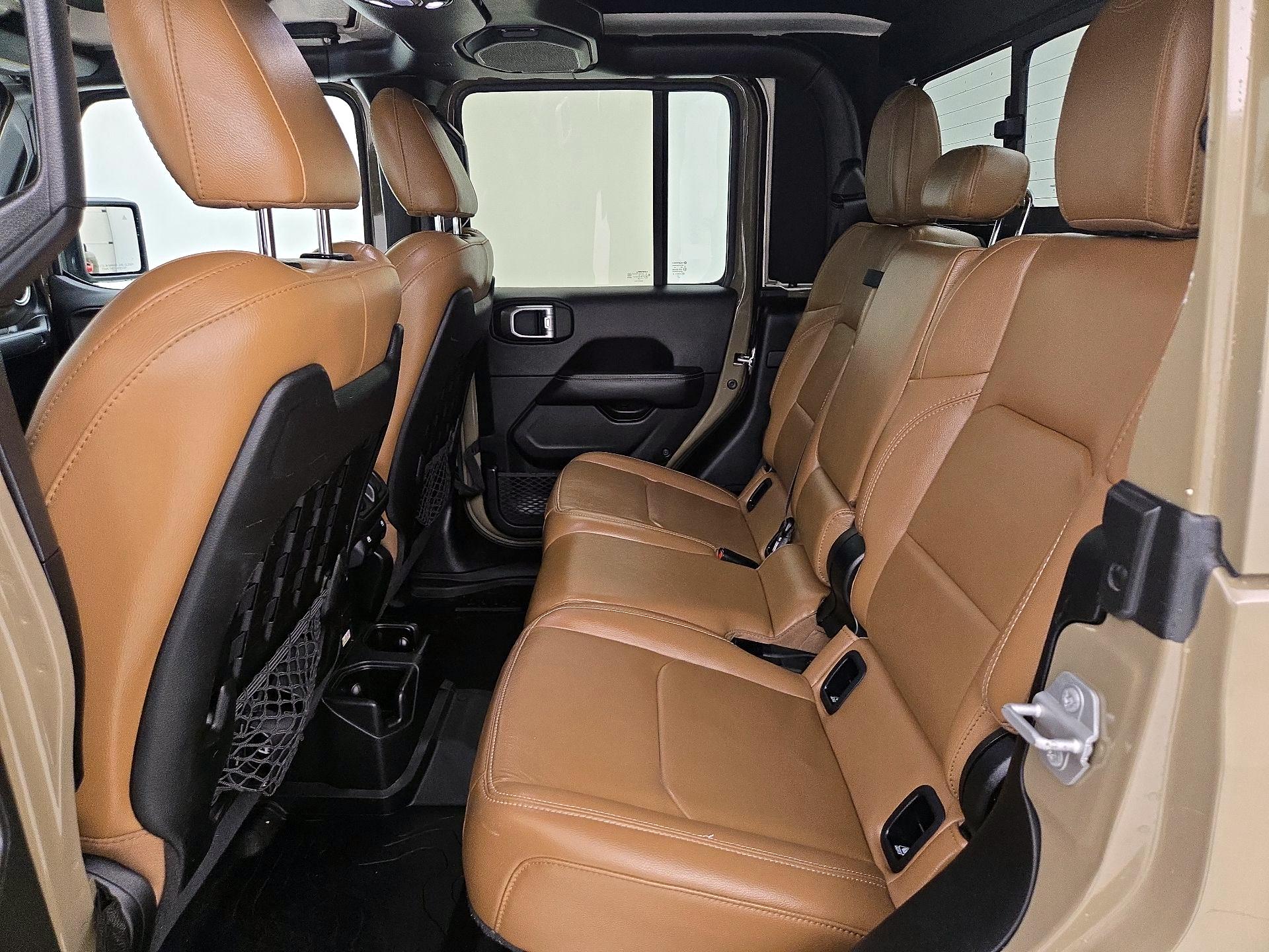 Thumbnail: 2020 Jeep Gladiator - 20