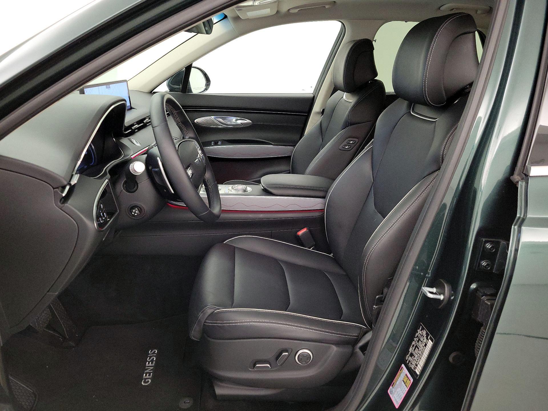 Thumbnail: 2023 Genesis GV70 - 11