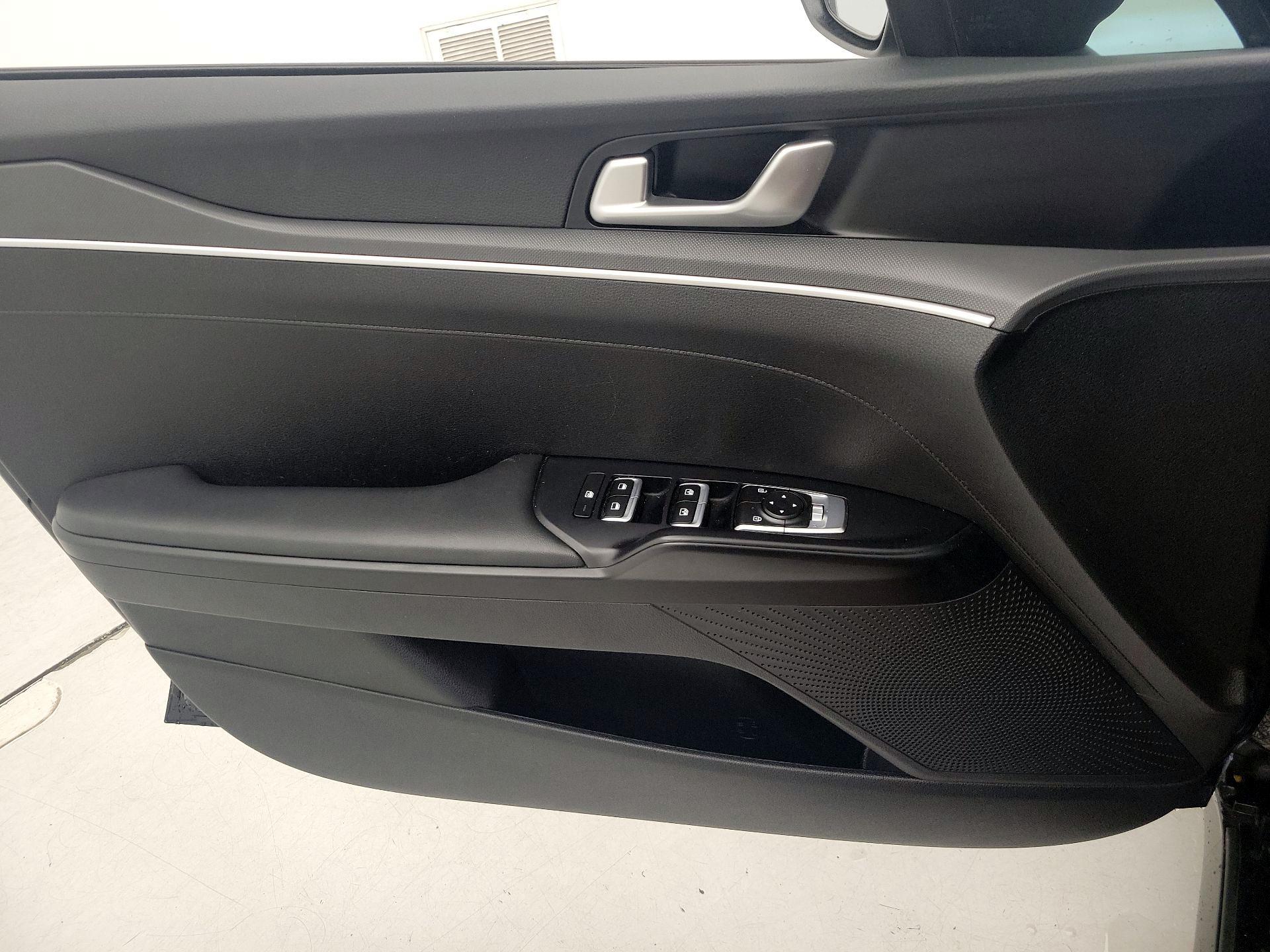 Thumbnail: 2023 Kia K5 - 12