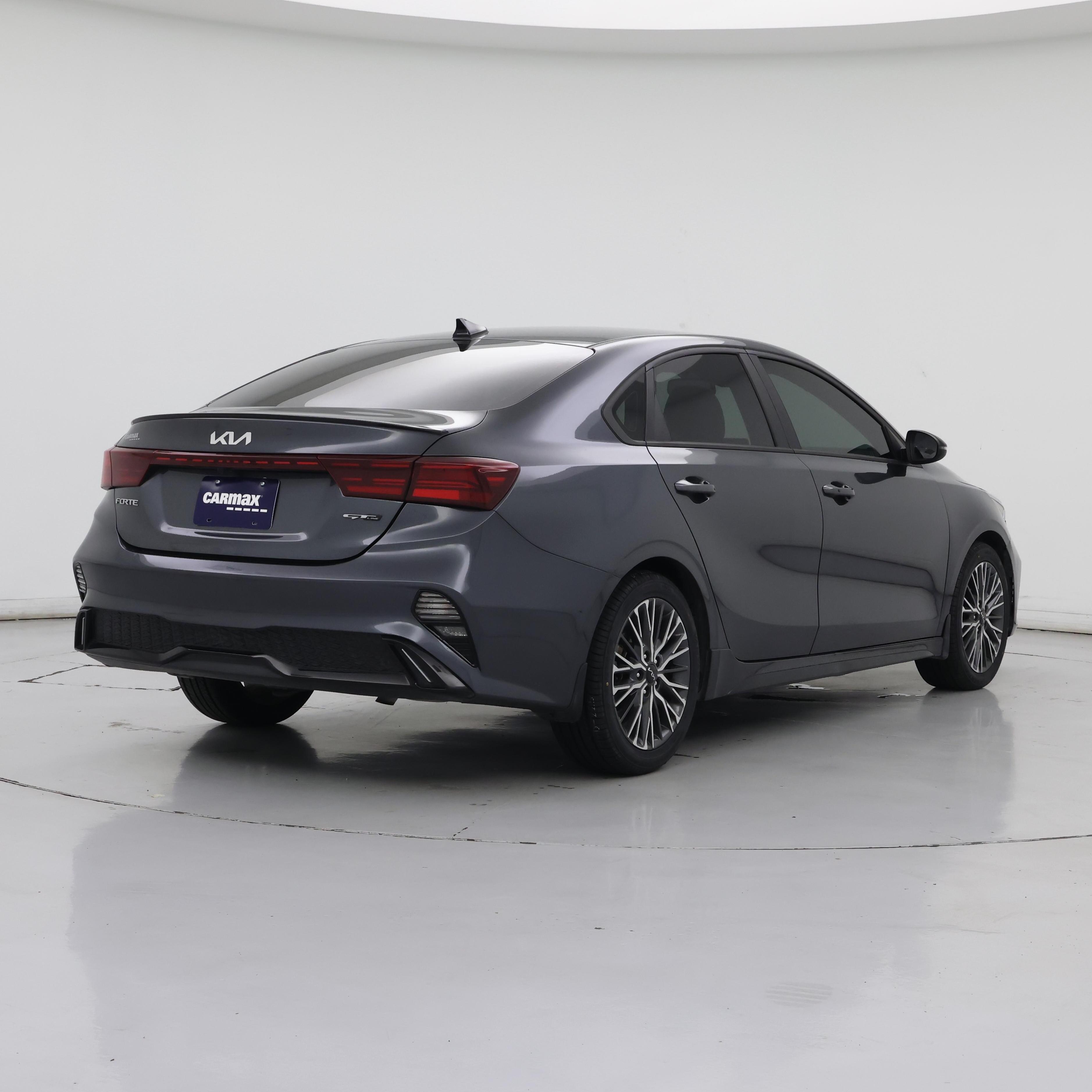 Thumbnail: 2023 Kia Forte - 8