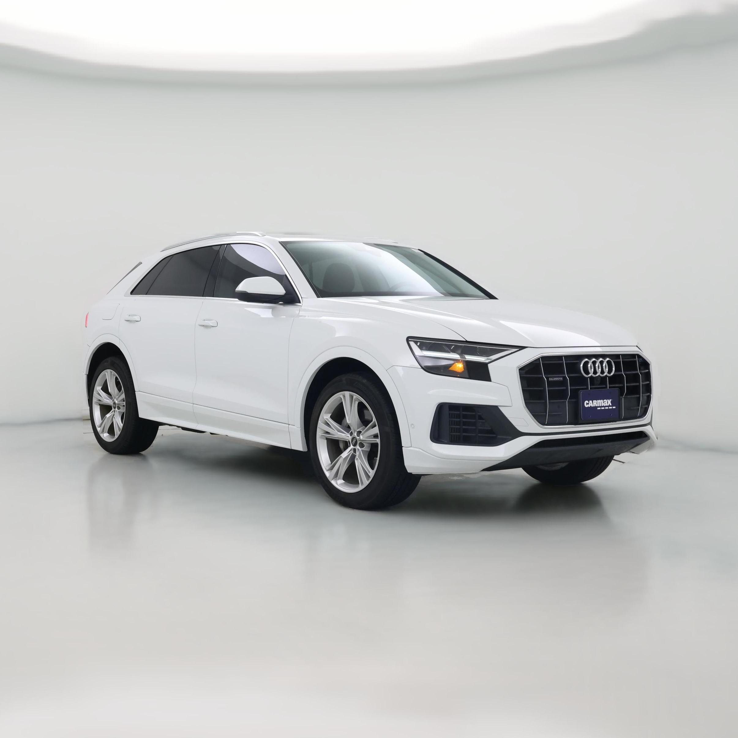 Thumbnail: 2022 Audi Q8 - 1
