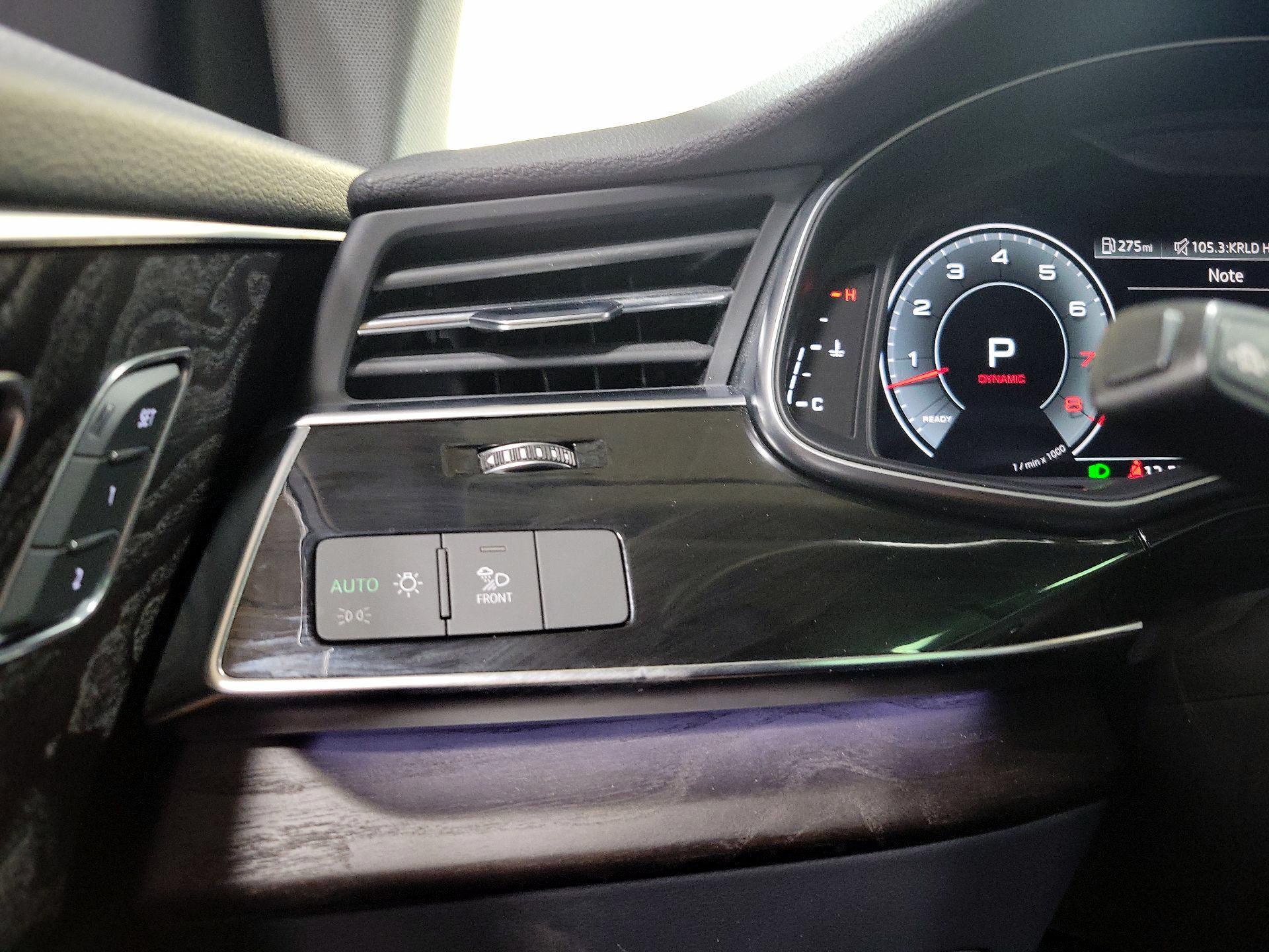 Thumbnail: 2022 Audi Q8 - 13