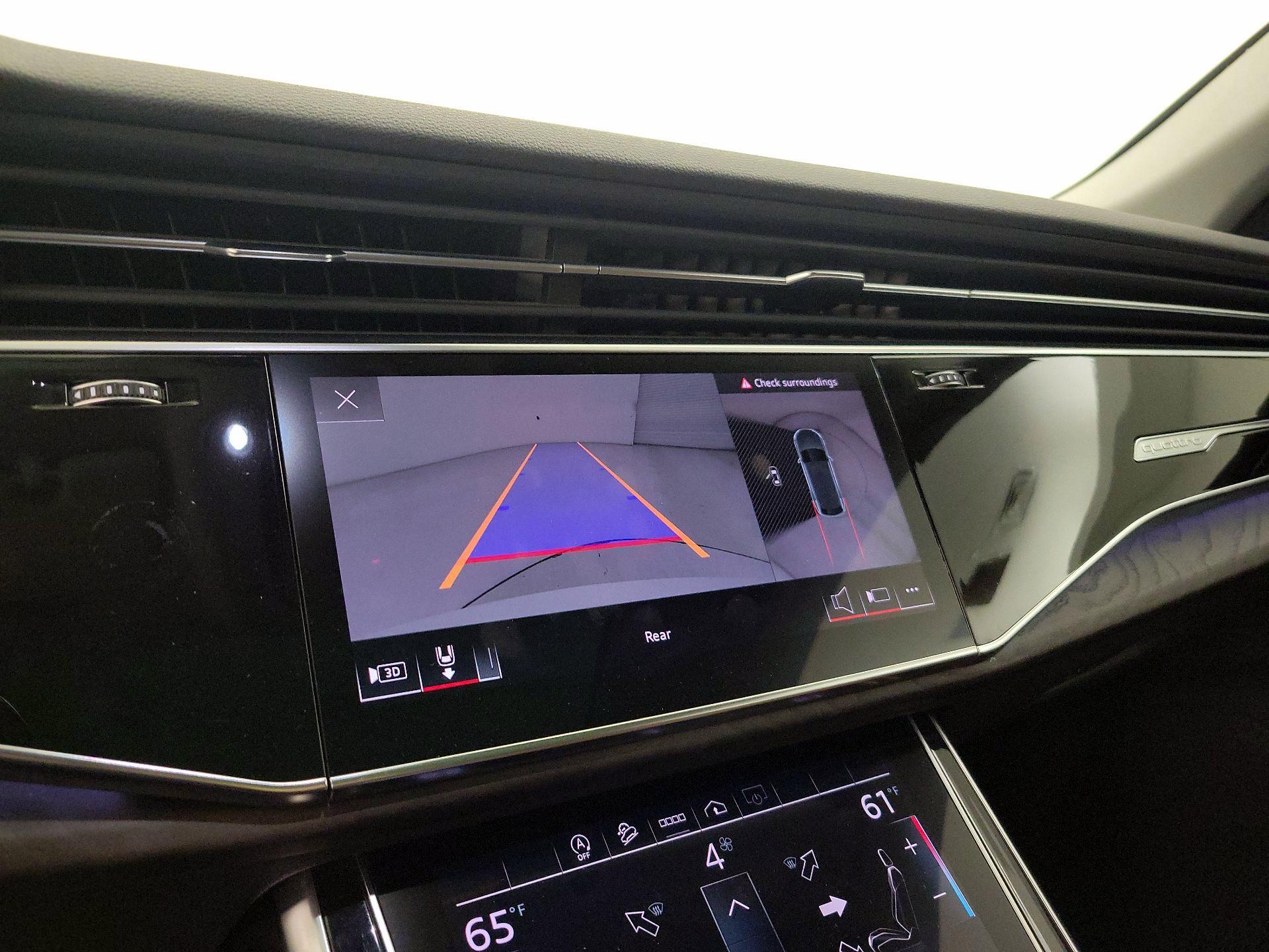 Thumbnail: 2022 Audi Q8 - 14