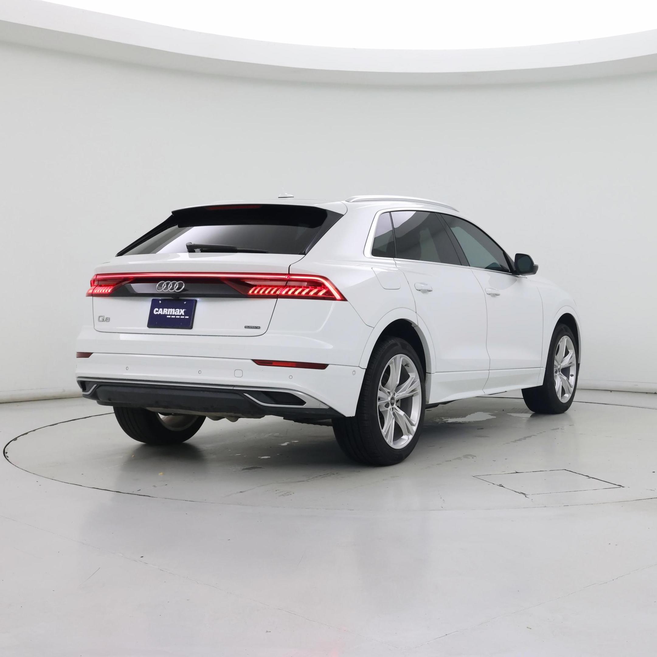 Thumbnail: 2022 Audi Q8 - 8