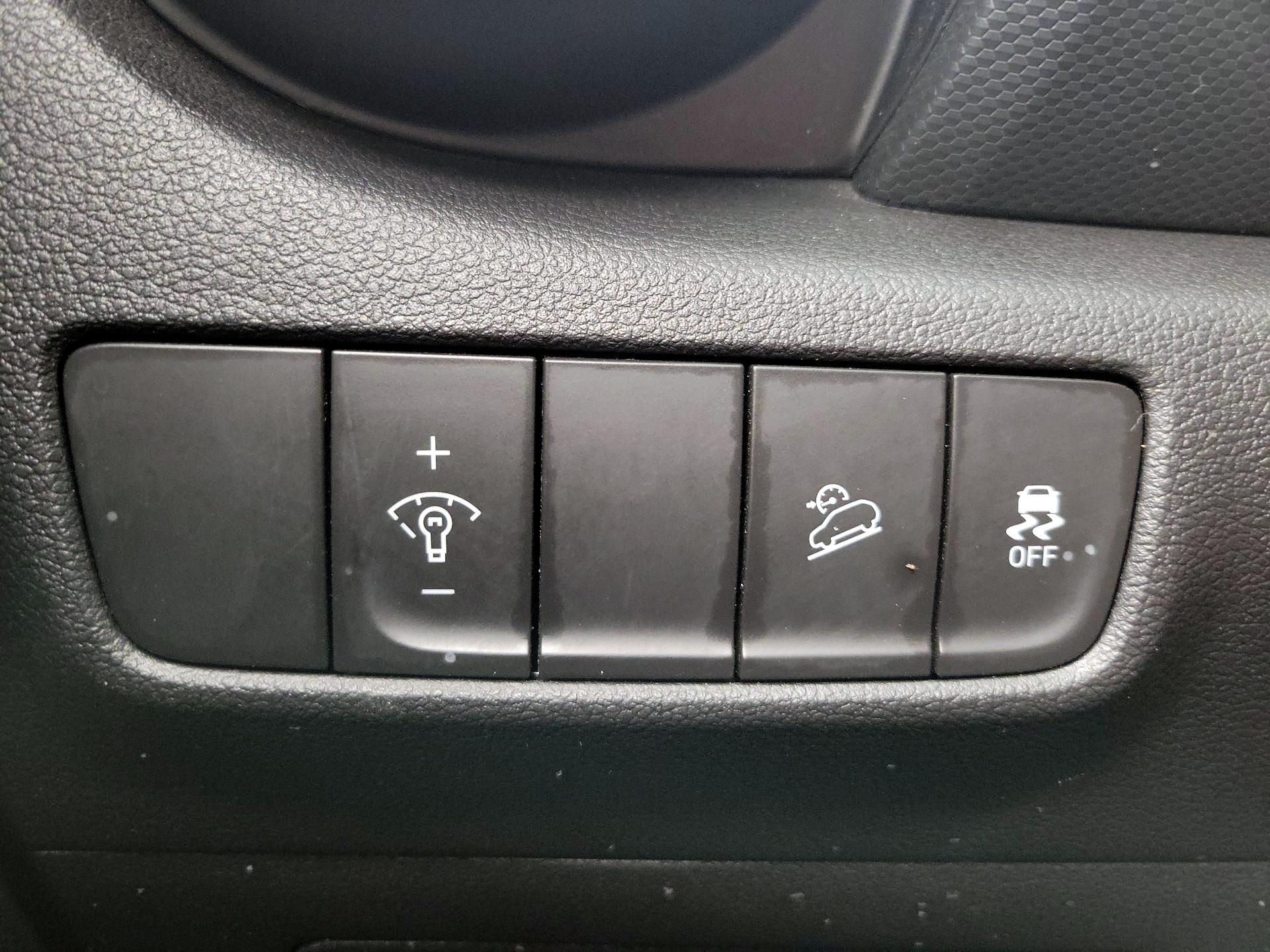 Thumbnail: 2023 Hyundai Kona - 13