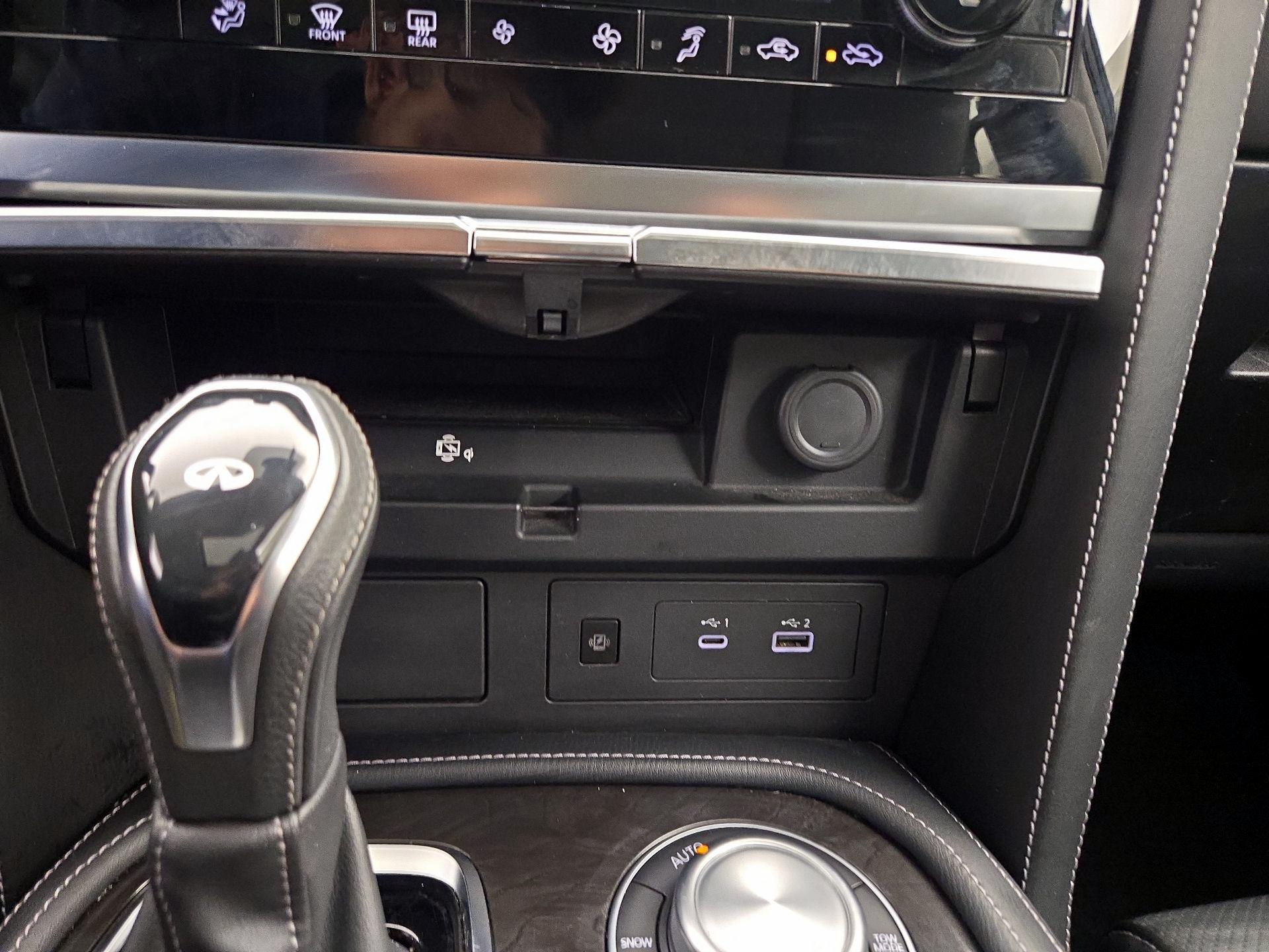 Thumbnail: 2024 INFINITI QX80 - 19