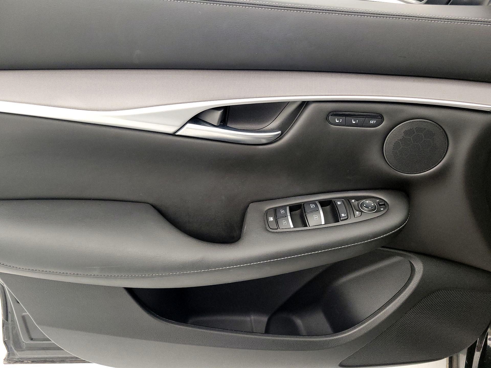 Thumbnail: 2023 INFINITI QX50 - 12