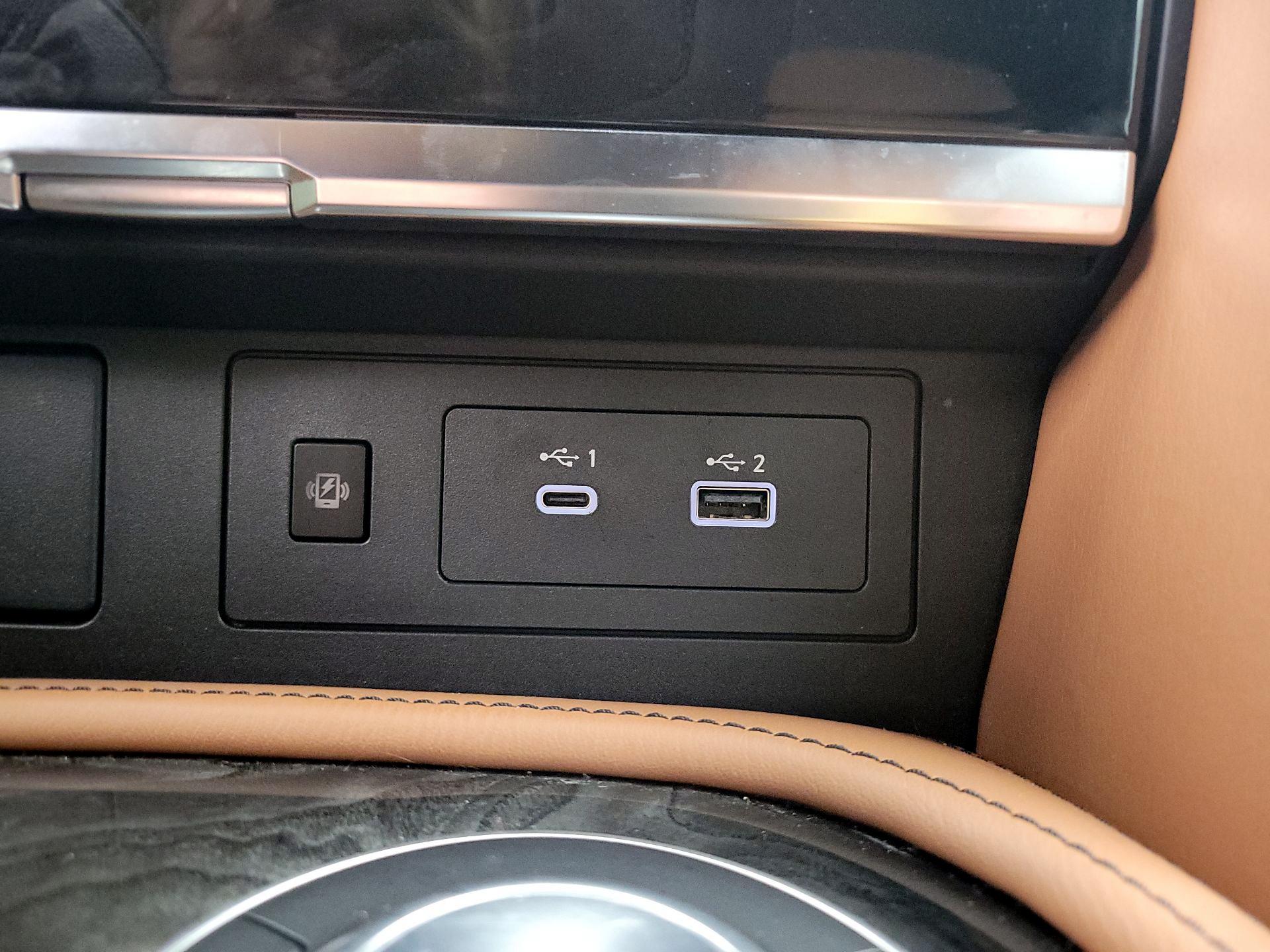 Thumbnail: 2022 INFINITI QX80 - 19