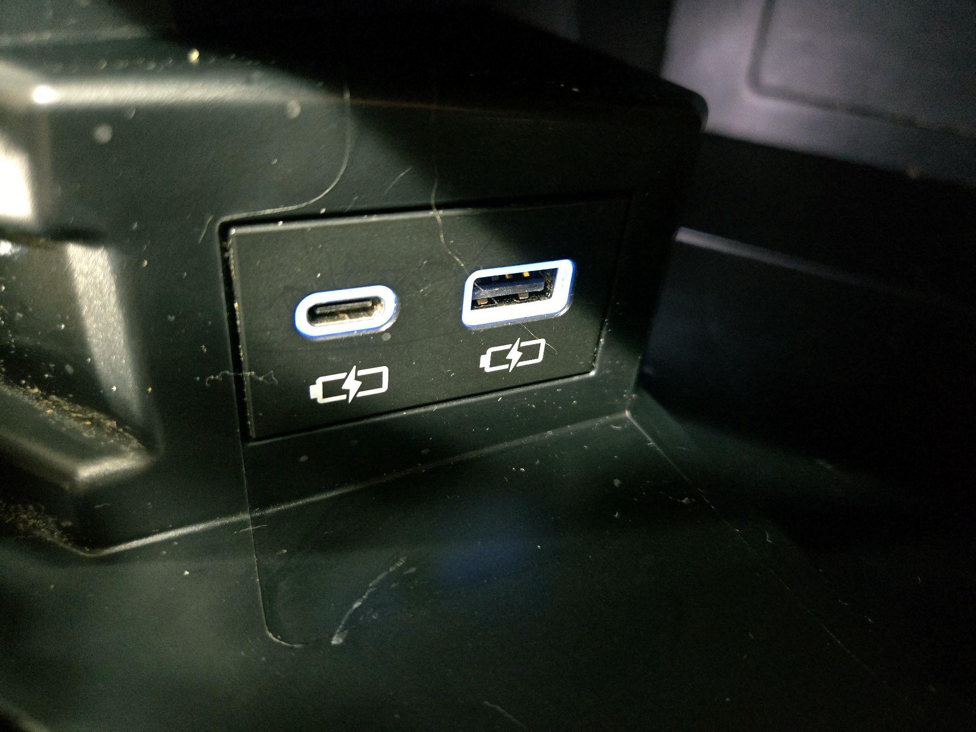 Thumbnail: 2024 Toyota Sienna - 18