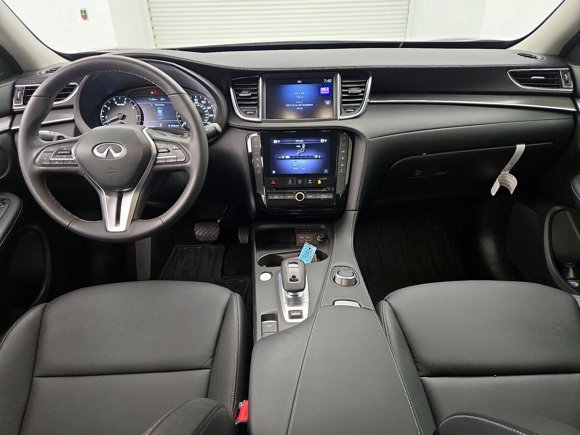 Thumbnail: 2023 INFINITI QX50 - 9