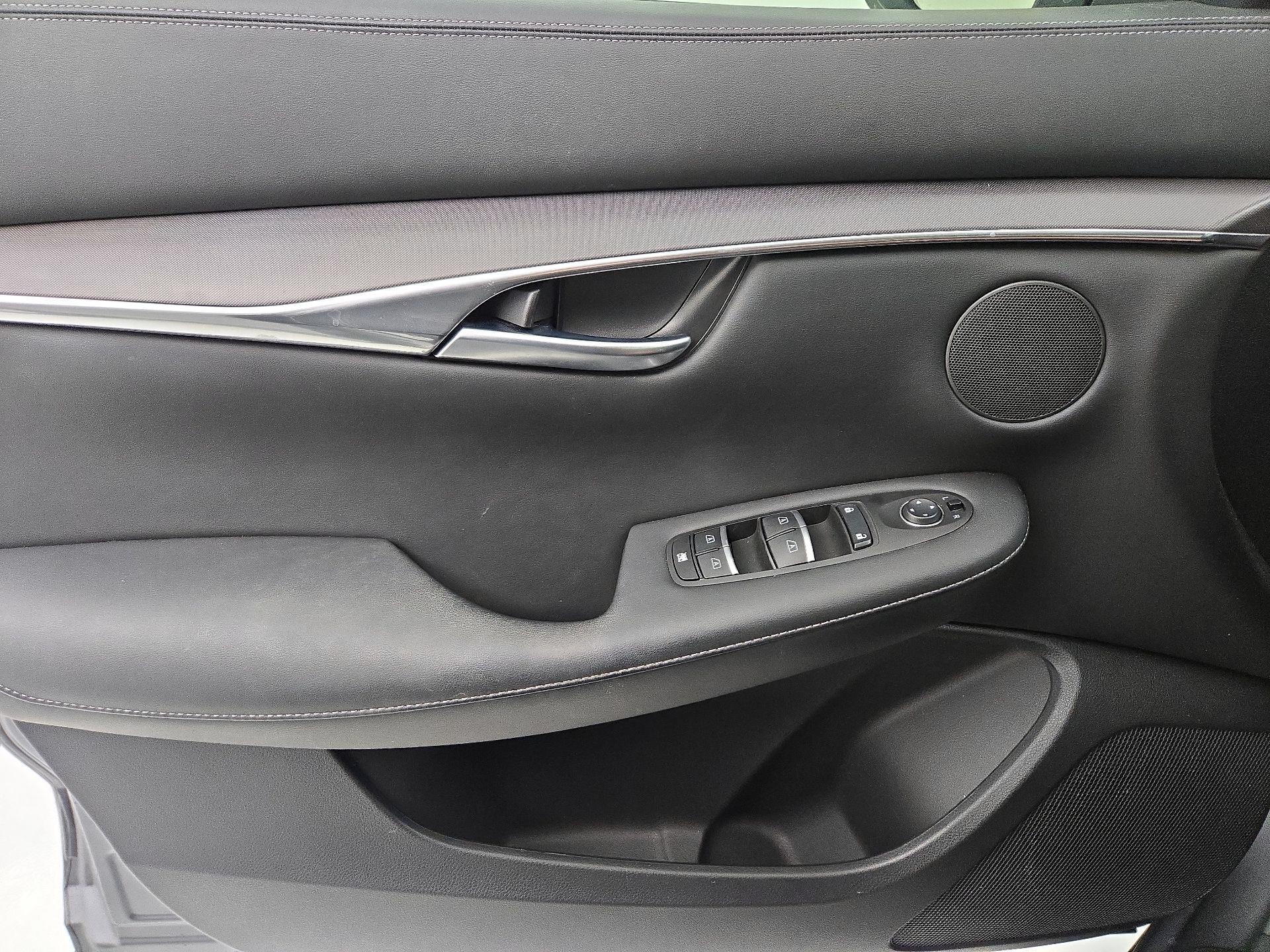 Thumbnail: 2023 INFINITI QX50 - 12