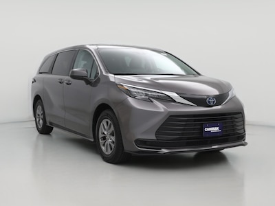 2024 Toyota Sienna Hybrid LE