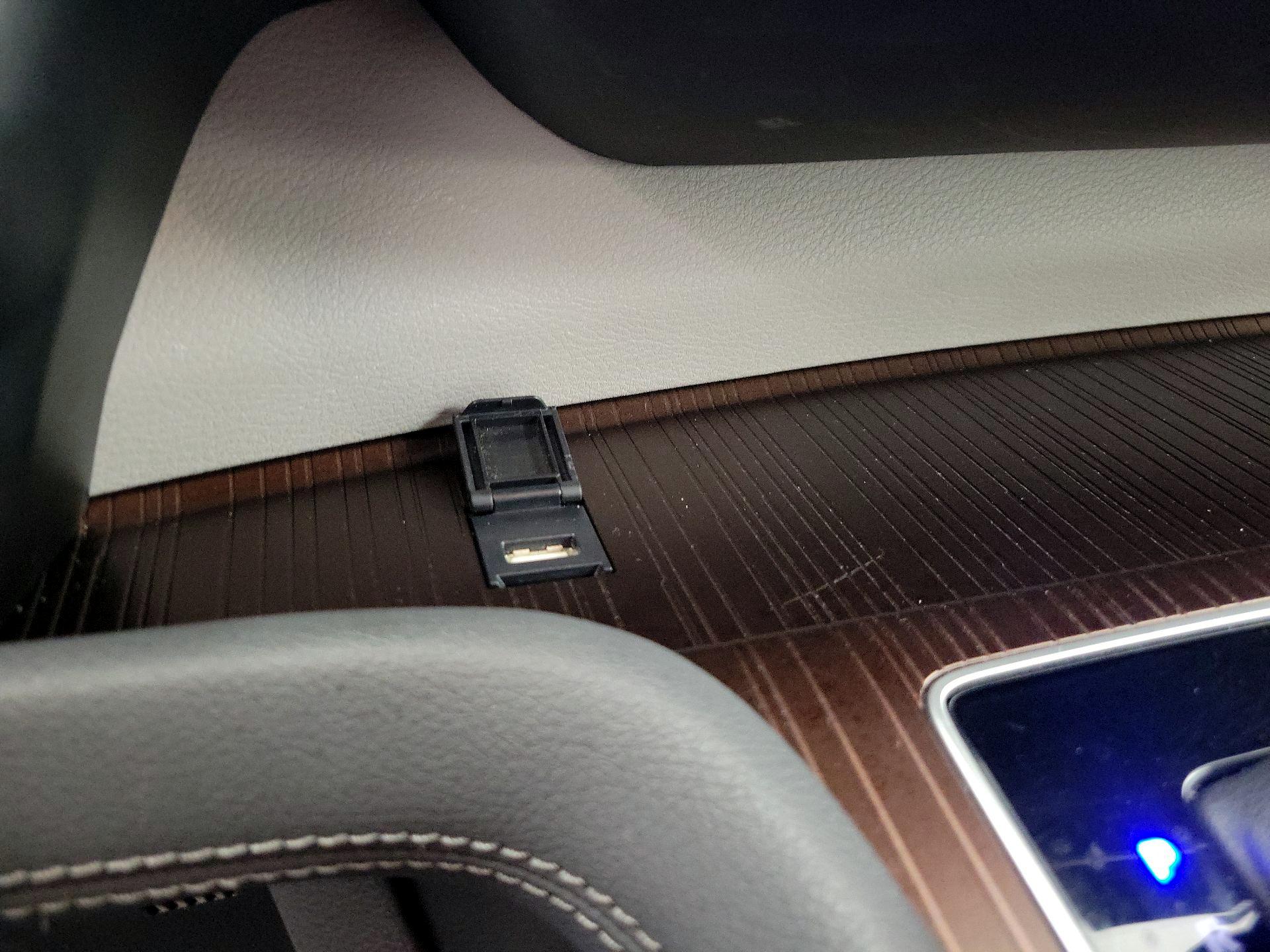Thumbnail: 2024 Toyota Sienna - 18