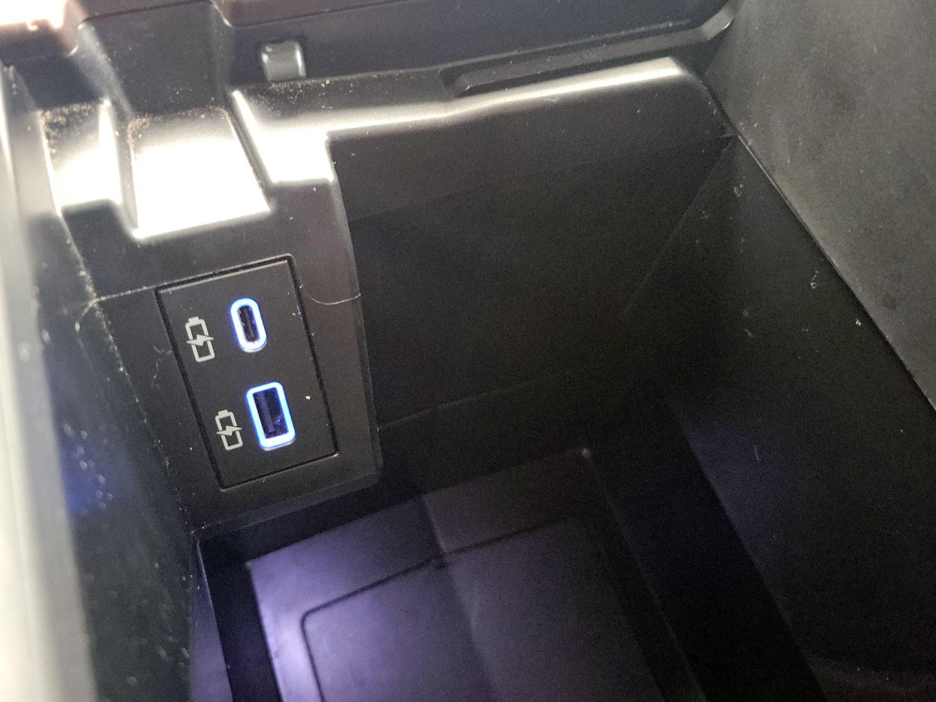 Thumbnail: 2024 Toyota Sienna - 18