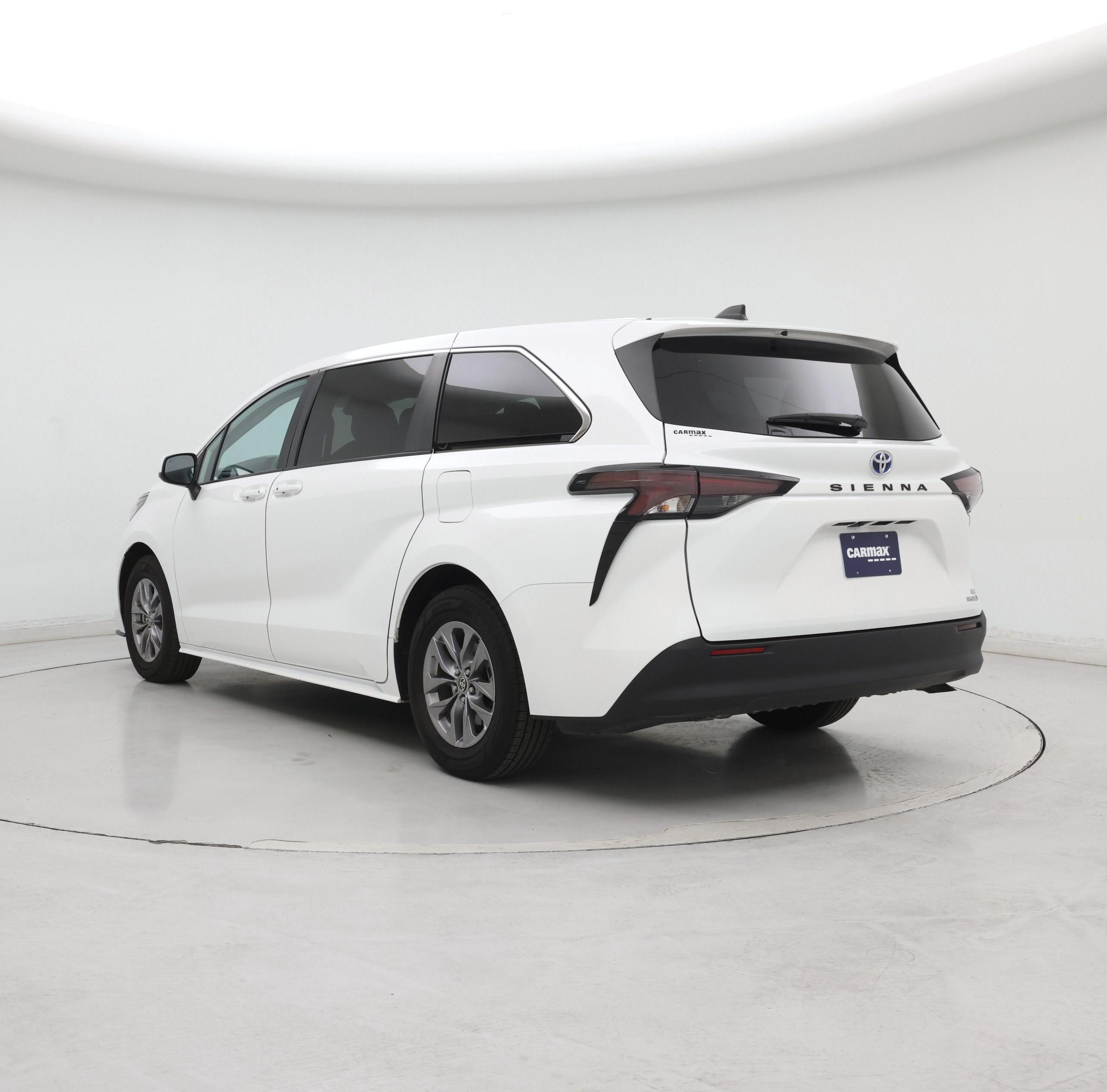 Thumbnail: 2024 Toyota Sienna - 2
