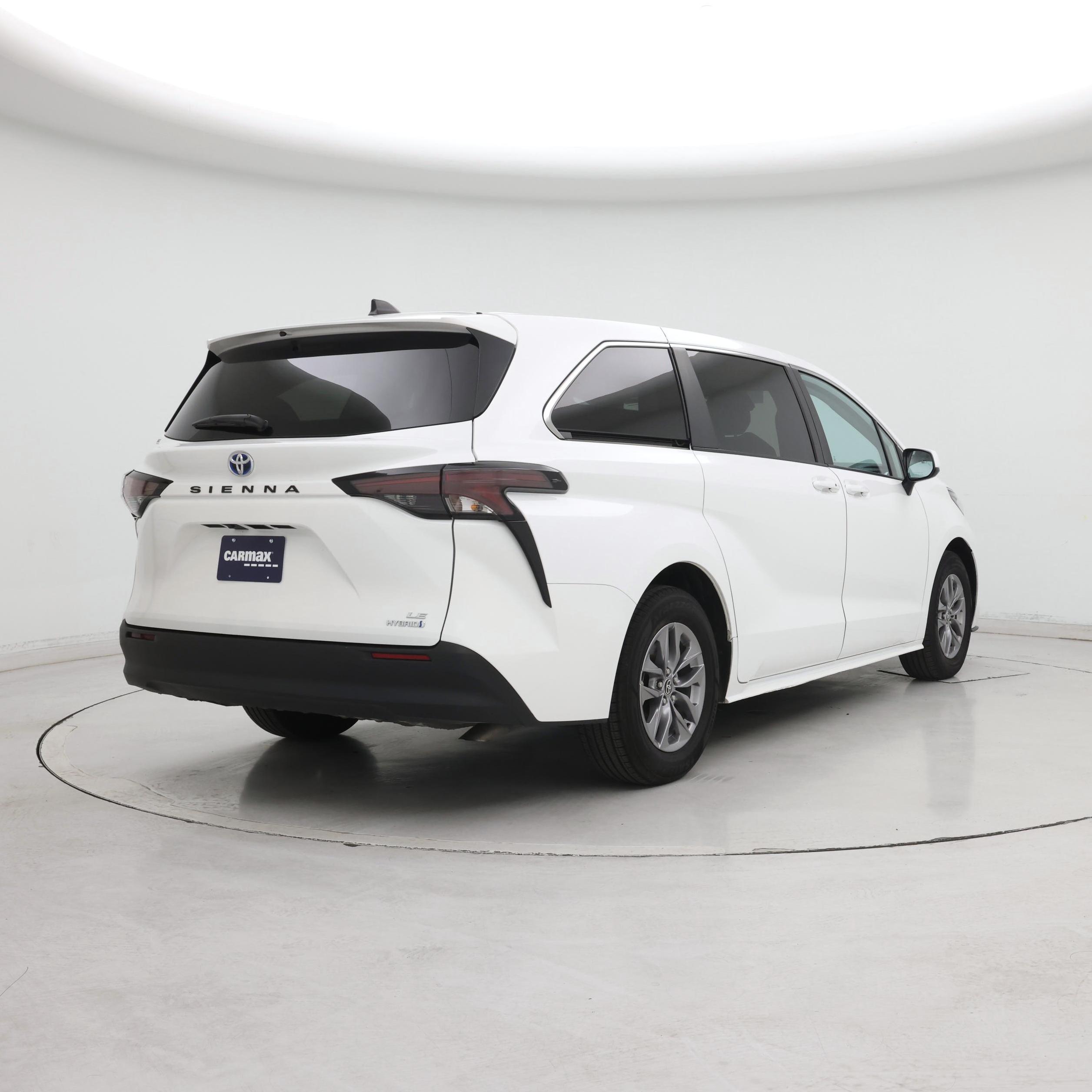 Thumbnail: 2024 Toyota Sienna - 8