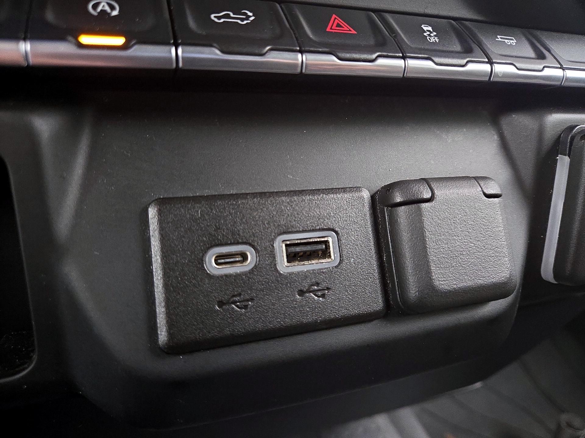 Thumbnail: 2022 Chevrolet Silverado 1500 - 18