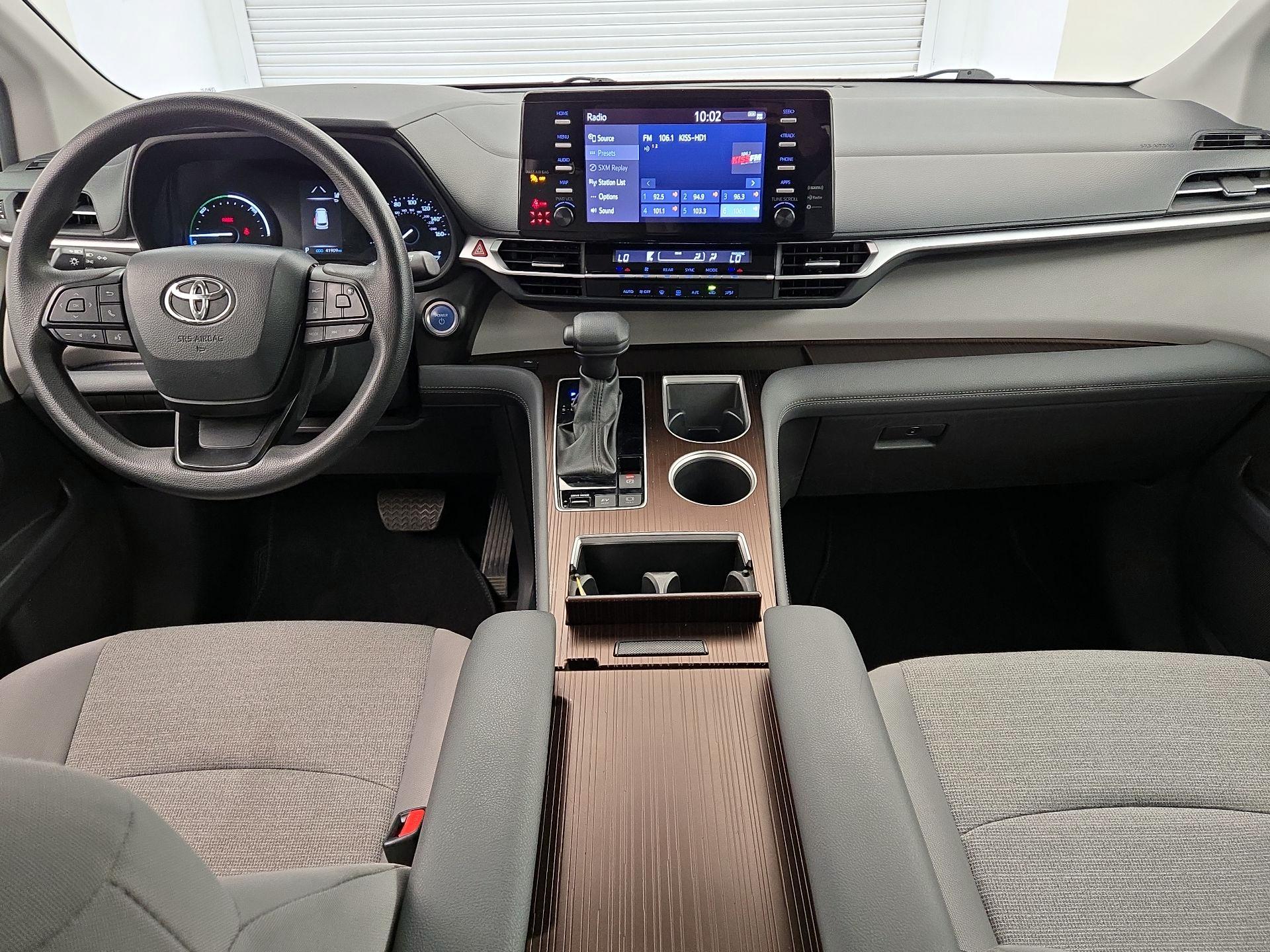 Thumbnail: 2024 Toyota Sienna - 9