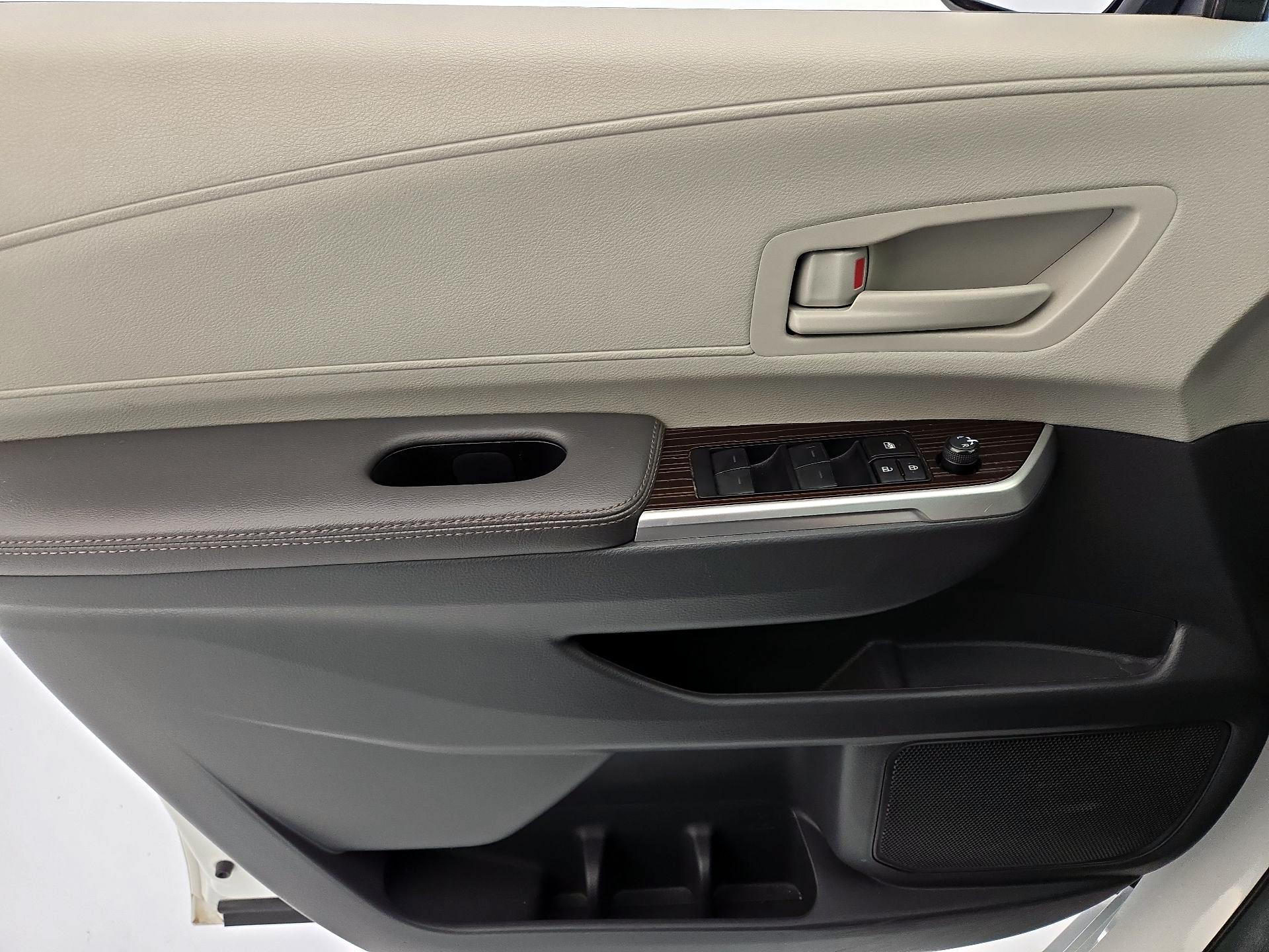 Thumbnail: 2024 Toyota Sienna - 12