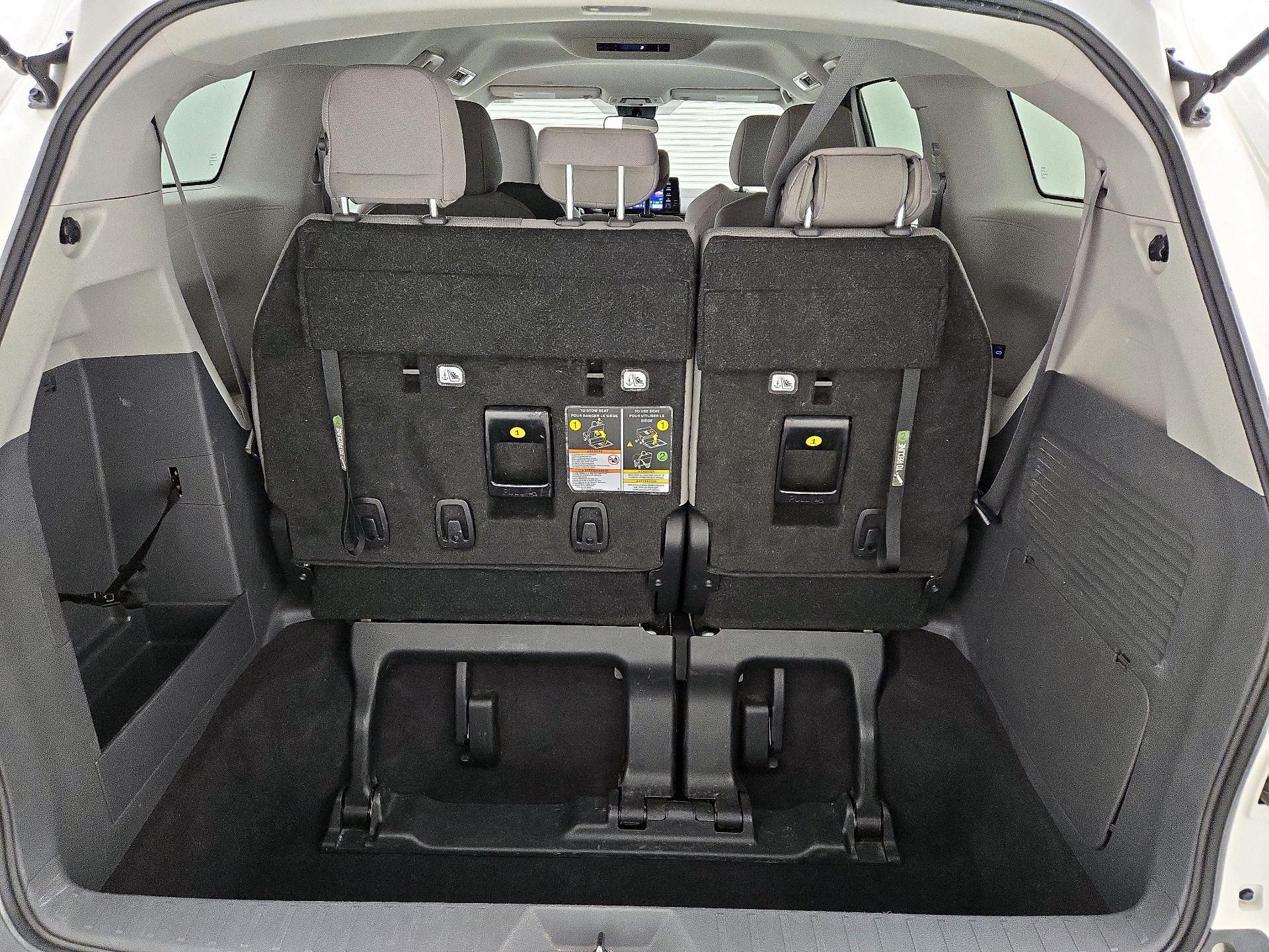 Thumbnail: 2024 Toyota Sienna - 20