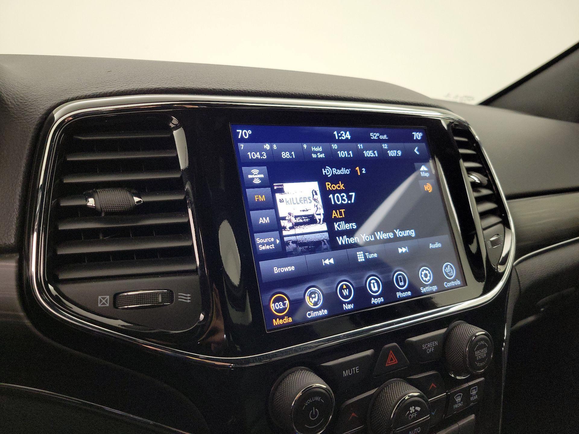 Thumbnail: 2022 Jeep Grand Cherokee - 15