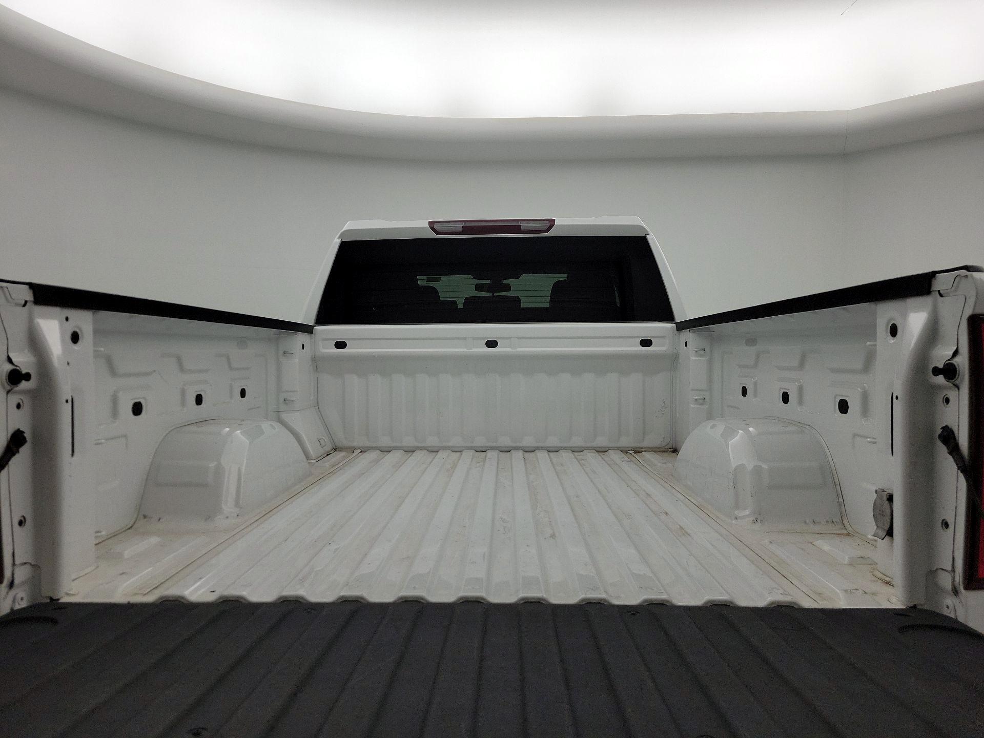 Thumbnail: 2022 Chevrolet Silverado 1500 - 19