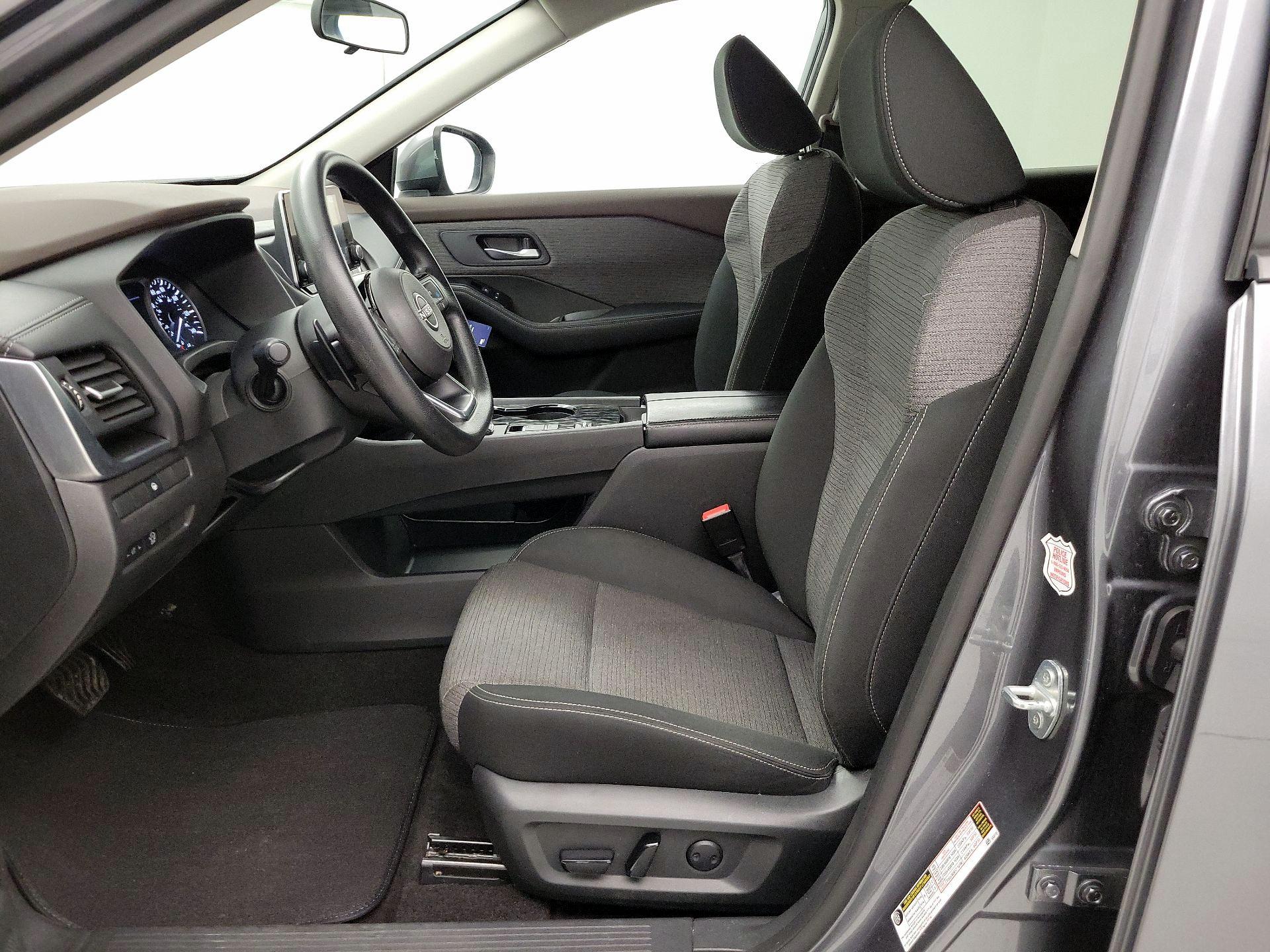 Thumbnail: 2023 Nissan Rogue - 11