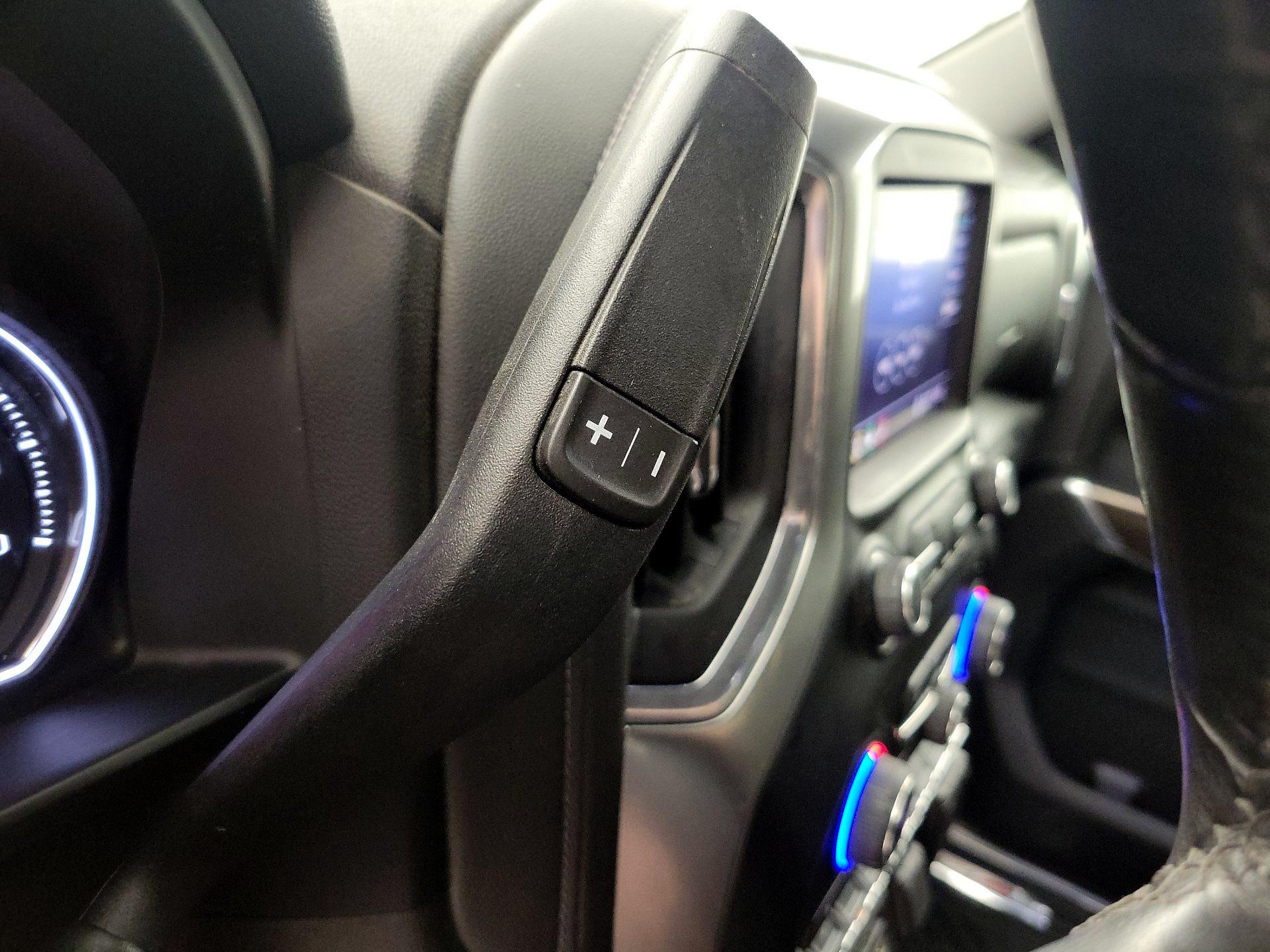 Thumbnail: 2020 Chevrolet Silverado 1500 - 17