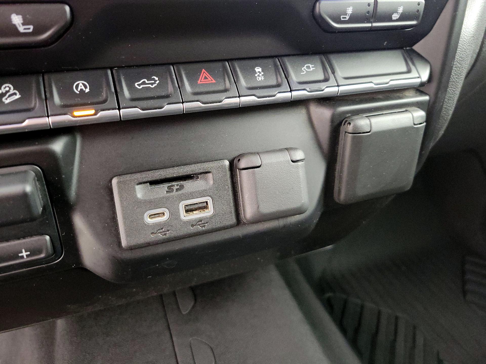 Thumbnail: 2020 Chevrolet Silverado 1500 - 18