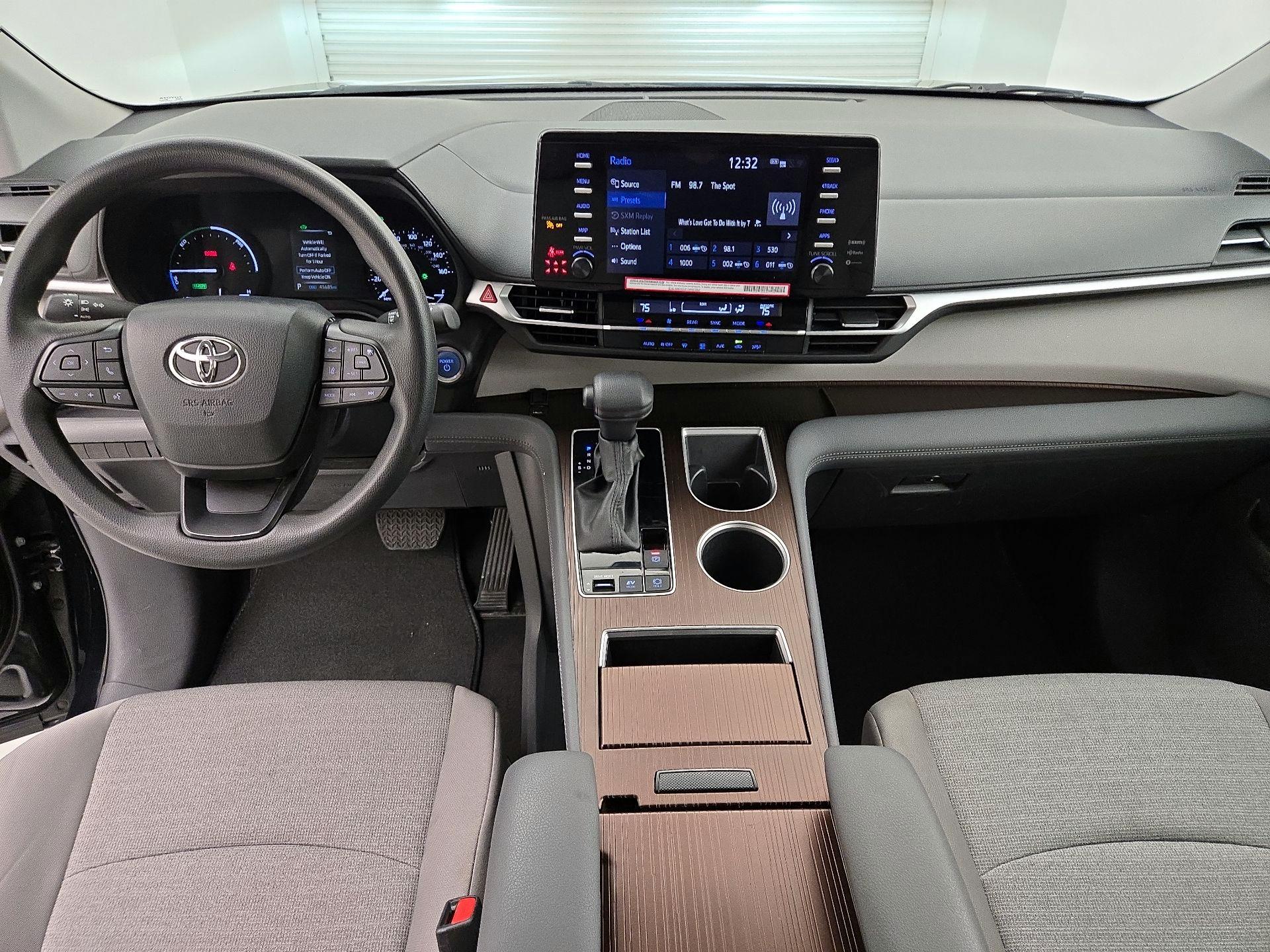 Thumbnail: 2024 Toyota Sienna - 9