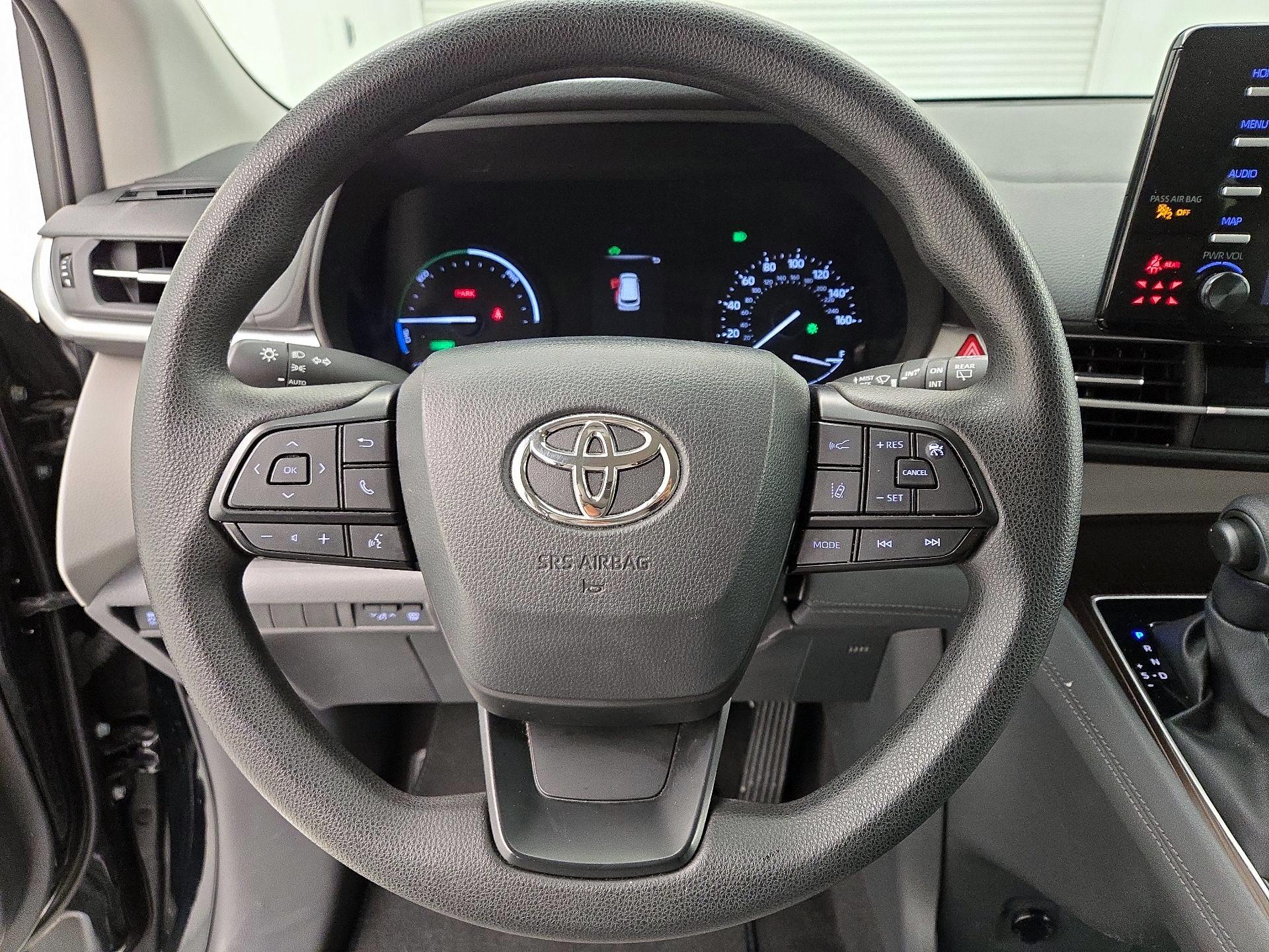 Thumbnail: 2024 Toyota Sienna - 10