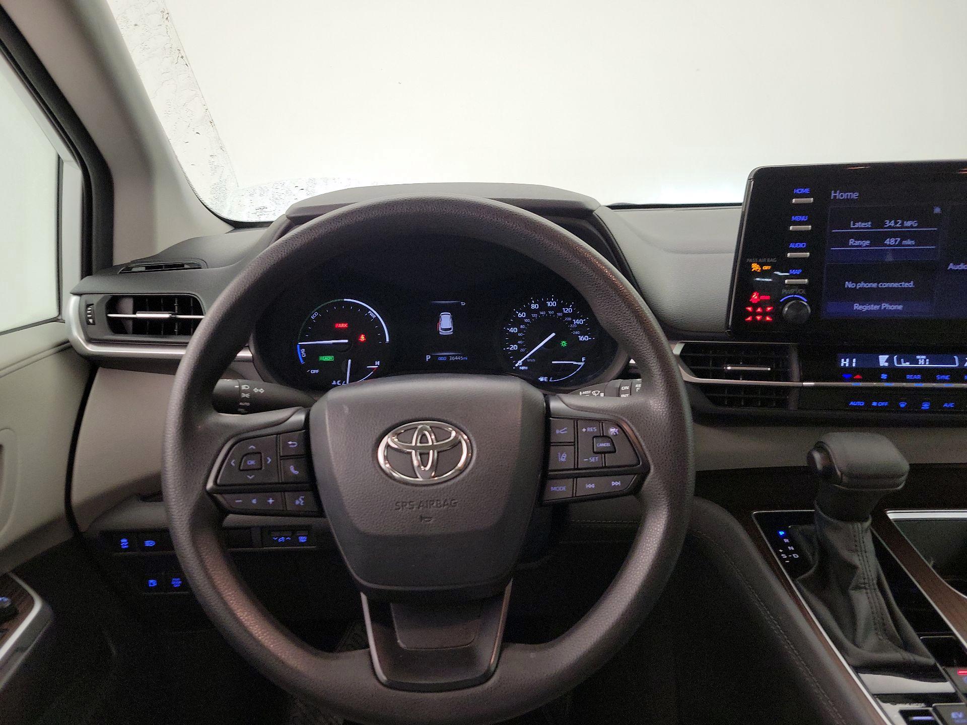 Thumbnail: 2024 Toyota Sienna - 10