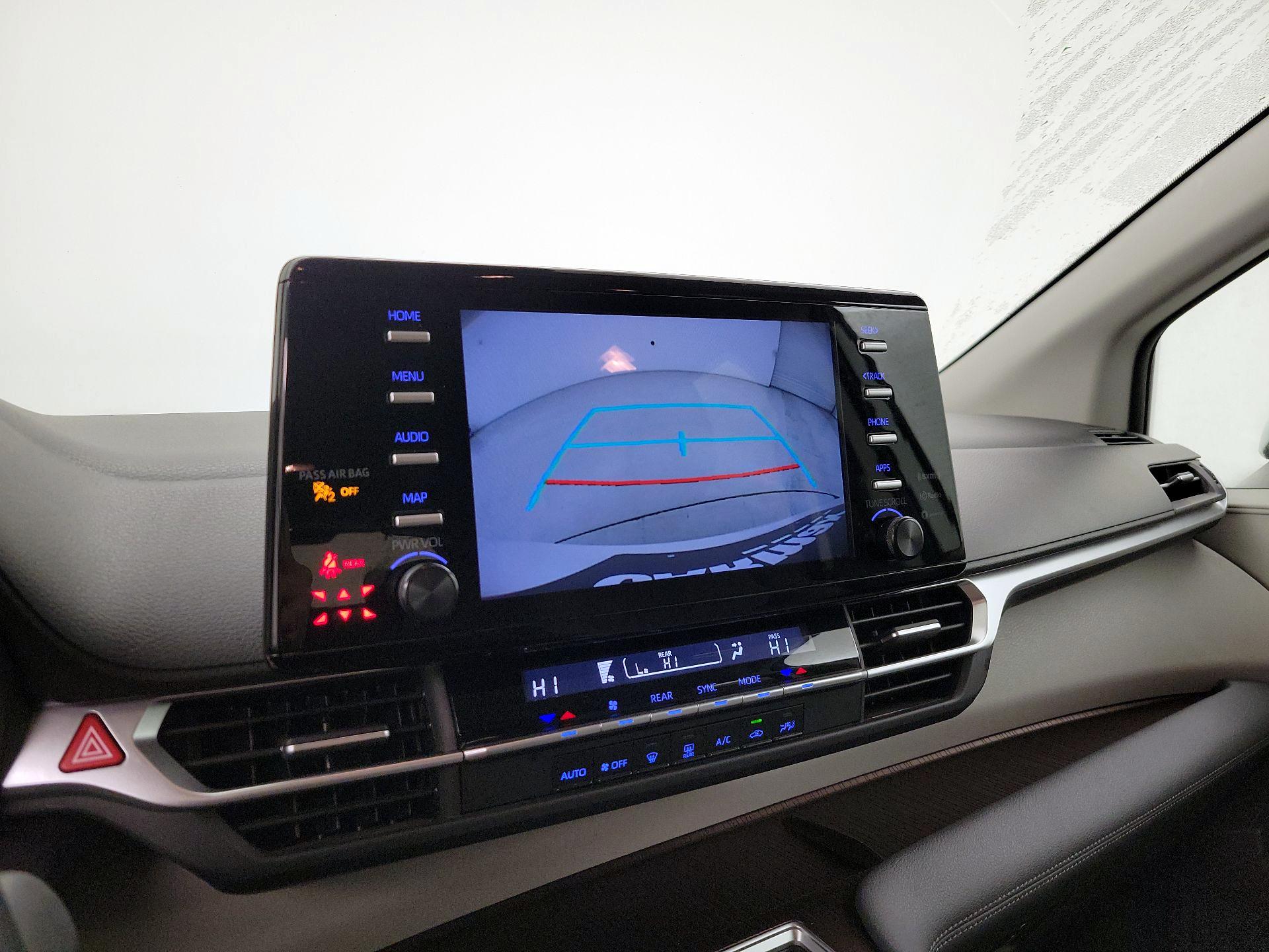 Thumbnail: 2024 Toyota Sienna - 14