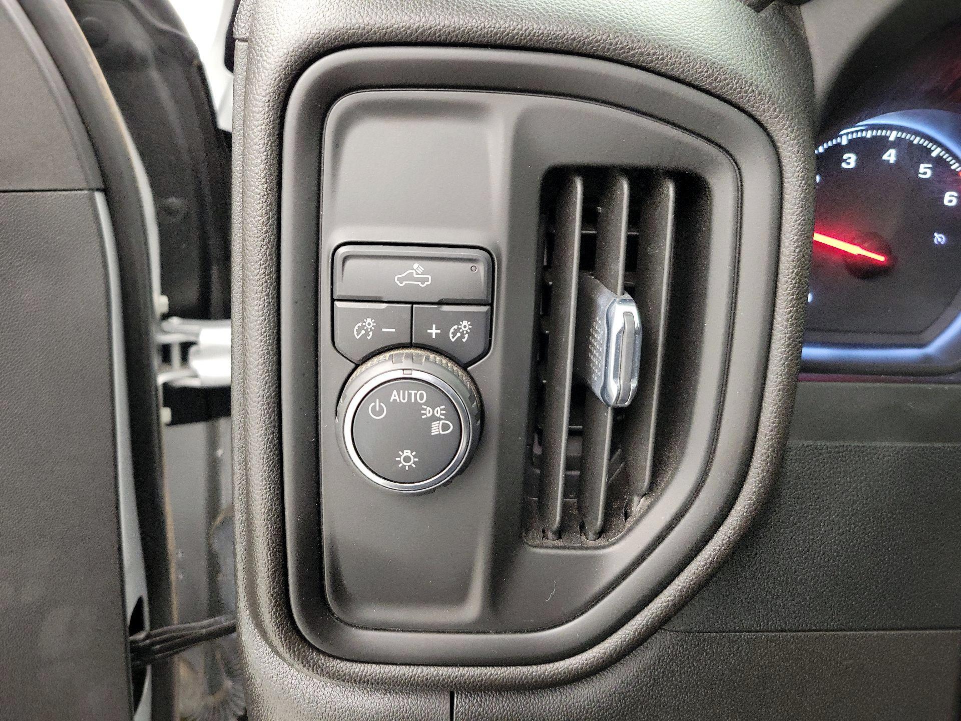Thumbnail: 2022 Chevrolet Silverado 1500 - 13