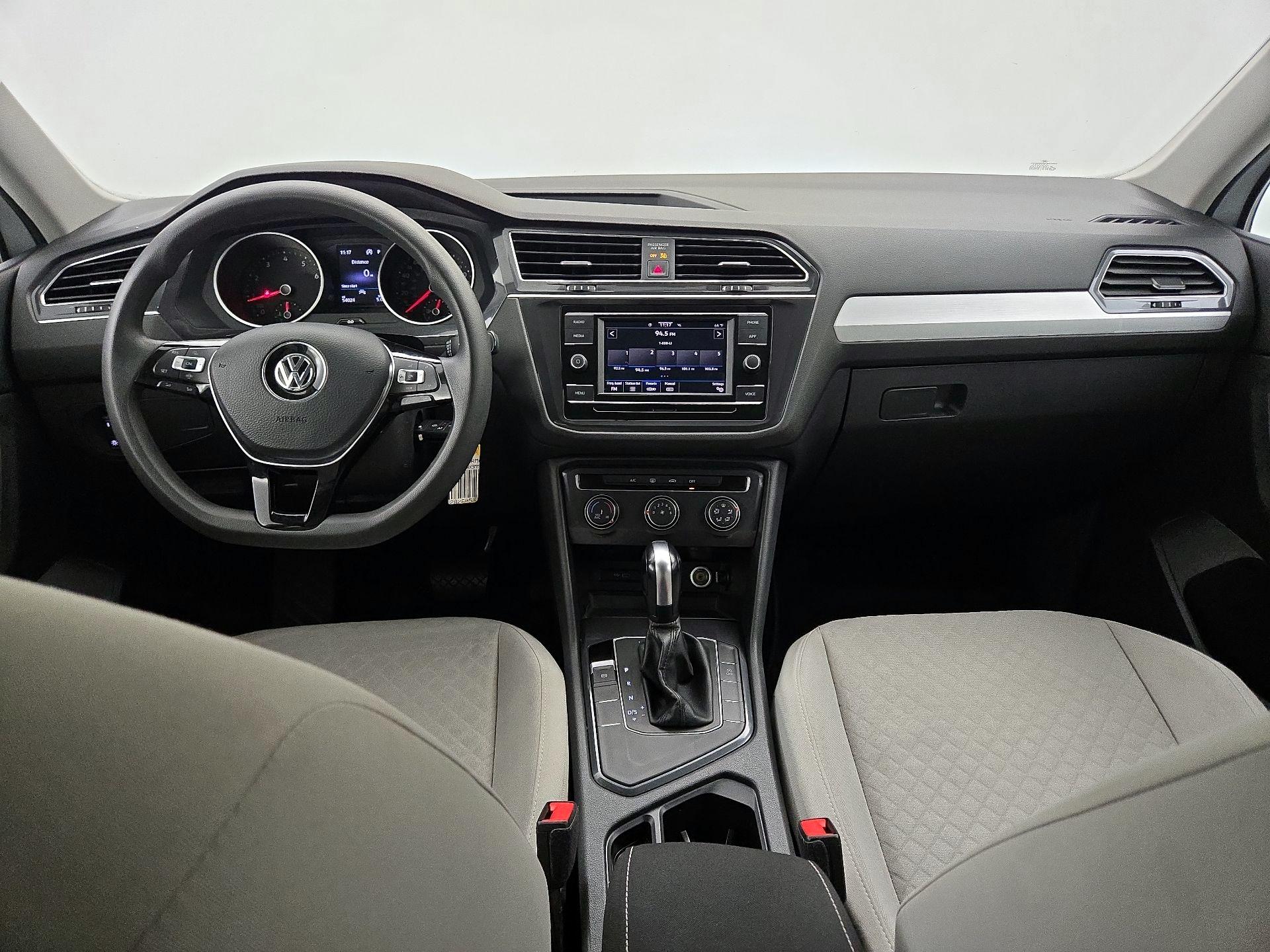 Thumbnail: 2021 Volkswagen Tiguan - 9