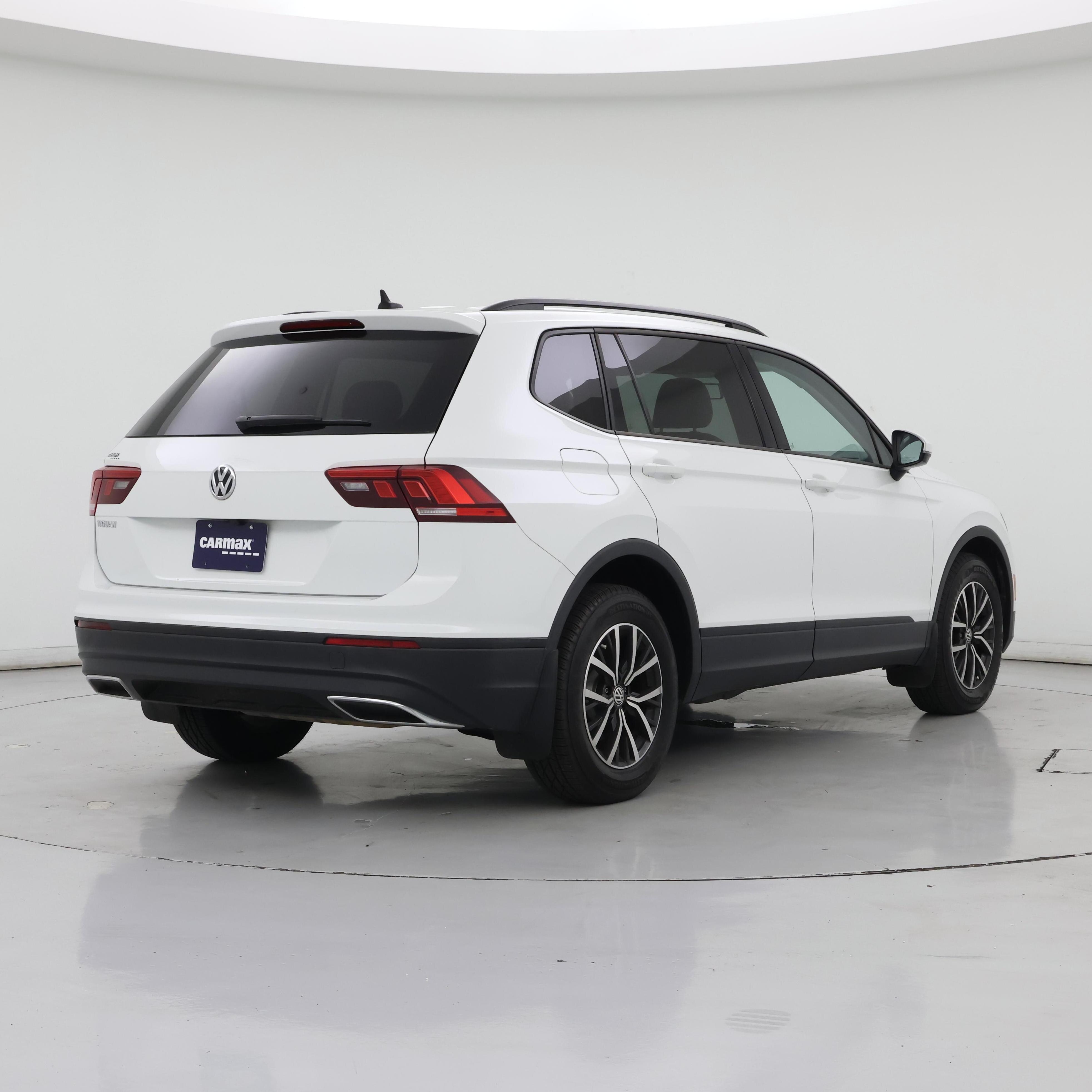 Thumbnail: 2021 Volkswagen Tiguan - 8