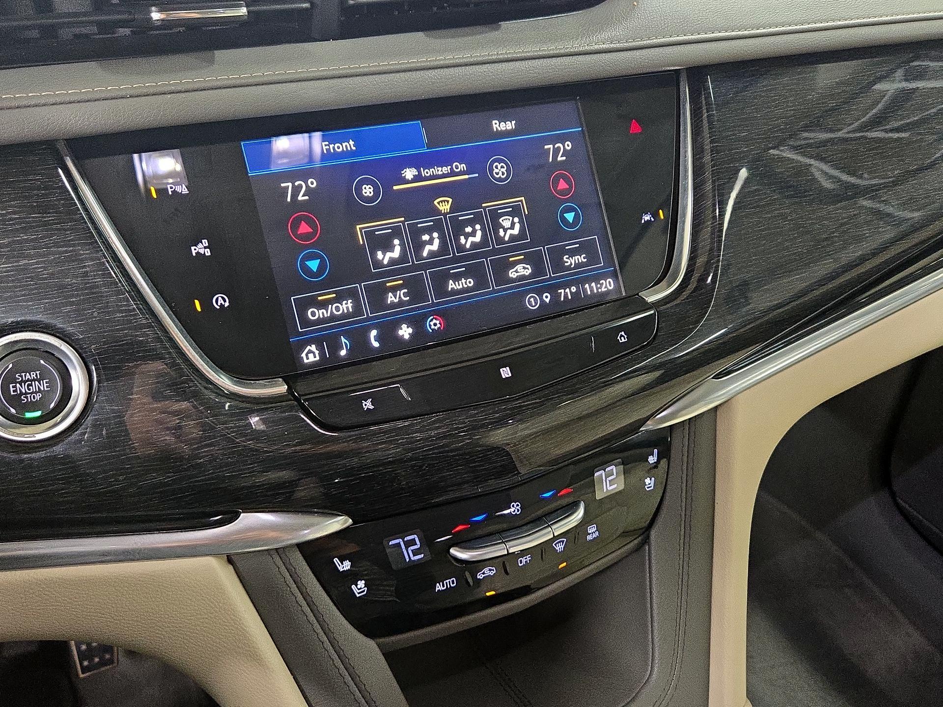 Thumbnail: 2021 Cadillac XT6 - 16