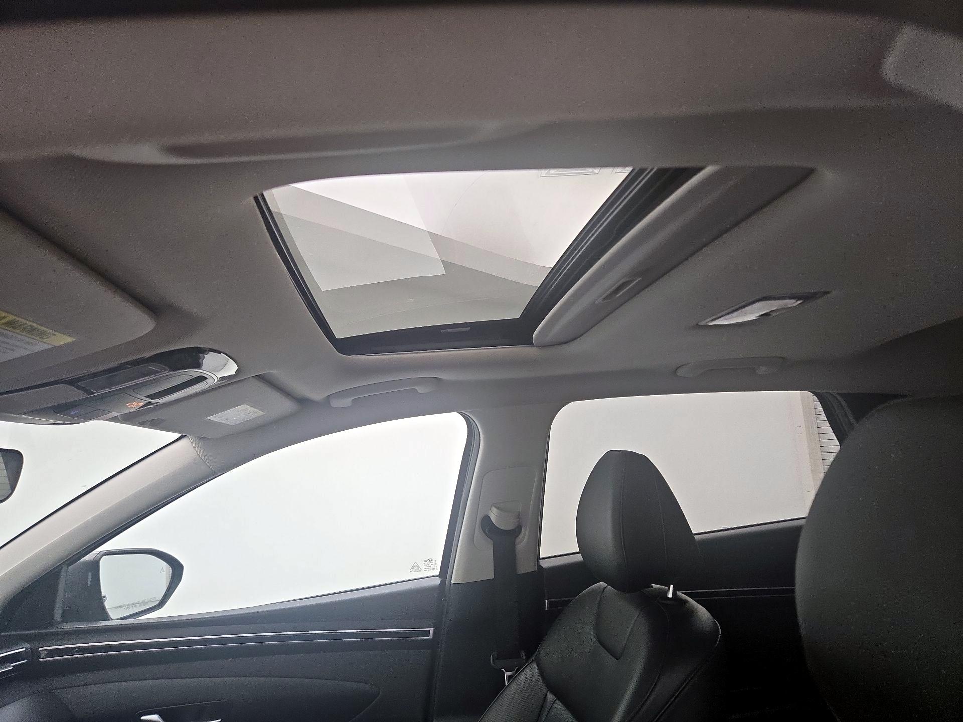 Thumbnail: 2023 Hyundai Tucson - 19