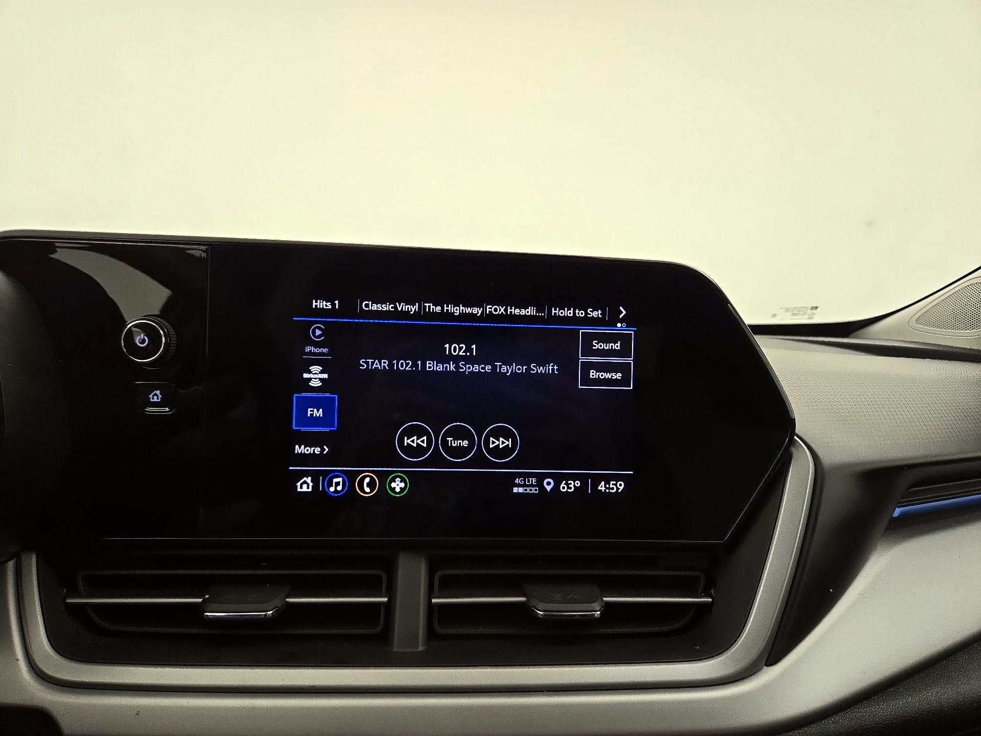 Thumbnail: 2025 Chevrolet Trax - 15