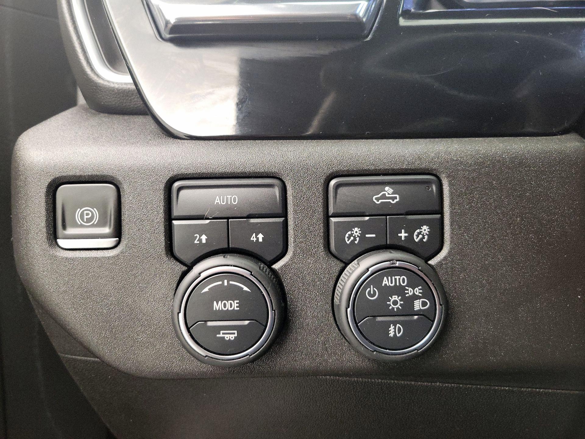 Thumbnail: 2023 Chevrolet Silverado 1500 - 13