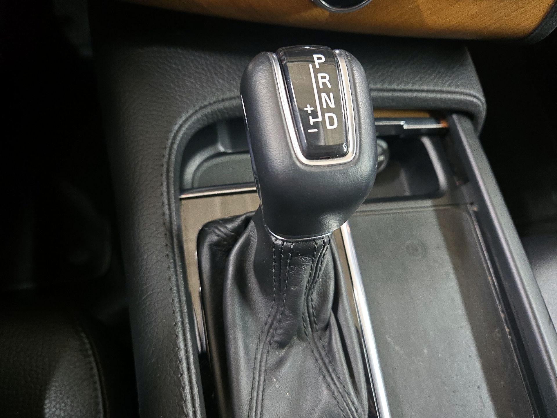 Thumbnail: 2022 Volvo XC90 - 17