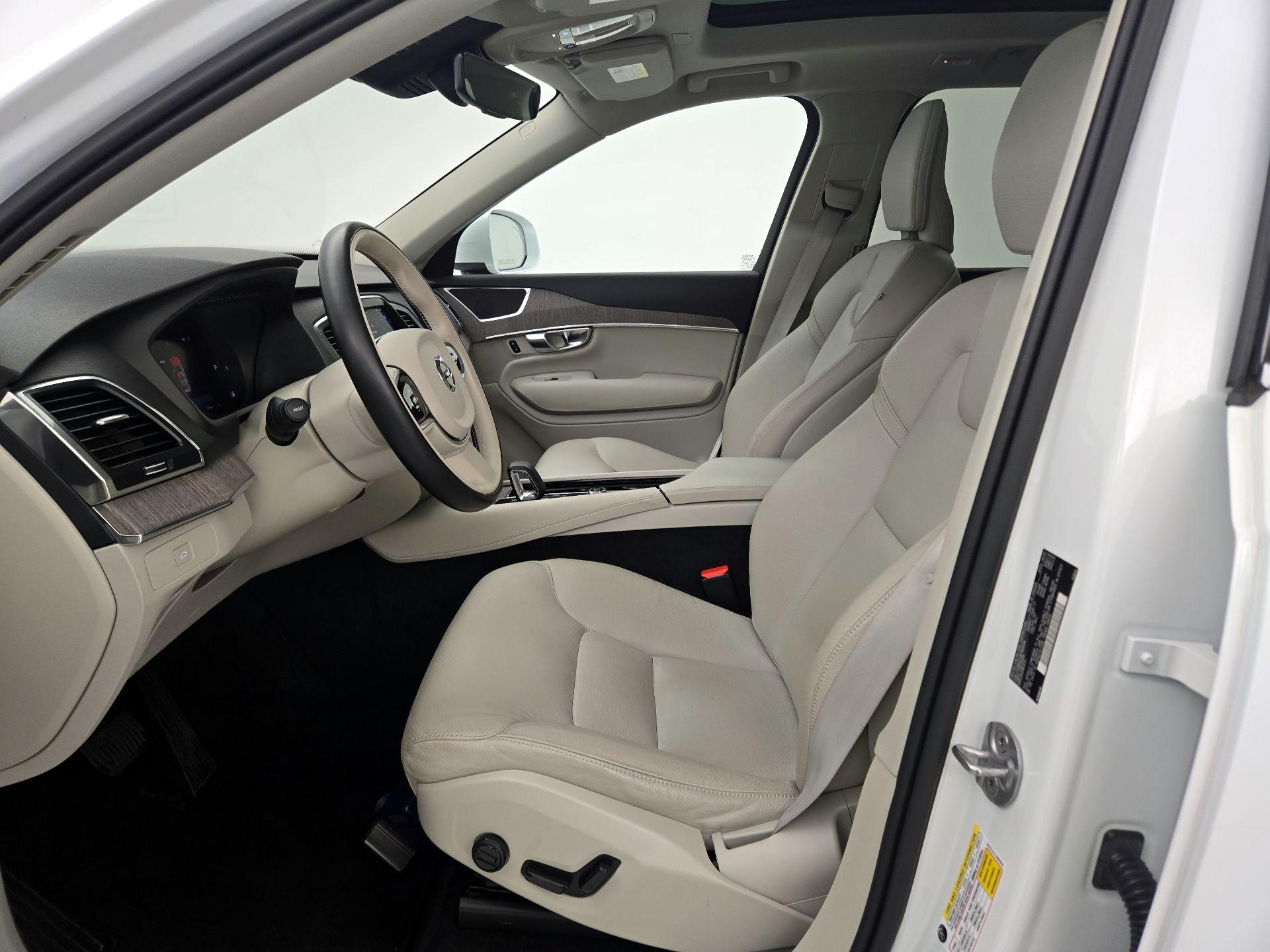 Thumbnail: 2023 Volvo XC90 - 11