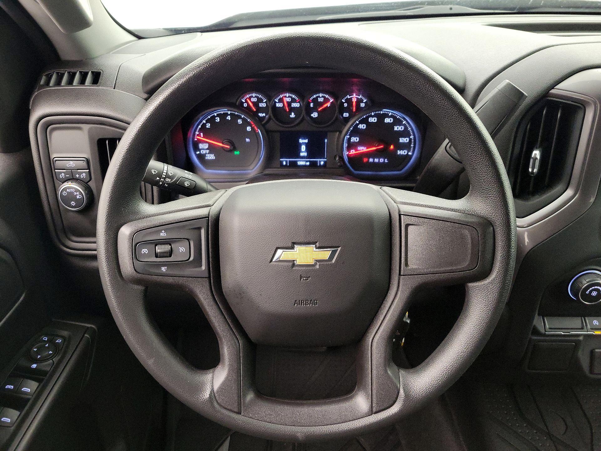 Thumbnail: 2020 Chevrolet Silverado 1500 - 10