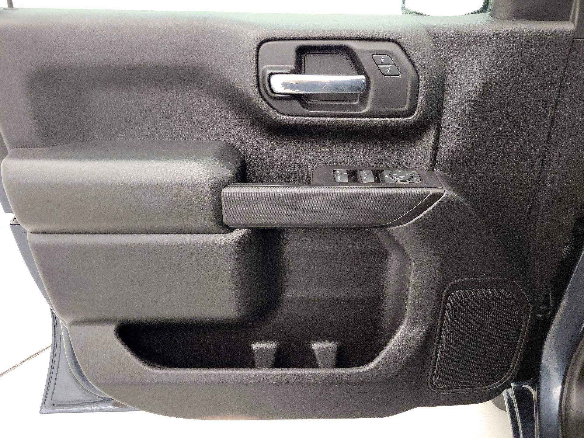 Thumbnail: 2020 Chevrolet Silverado 1500 - 12