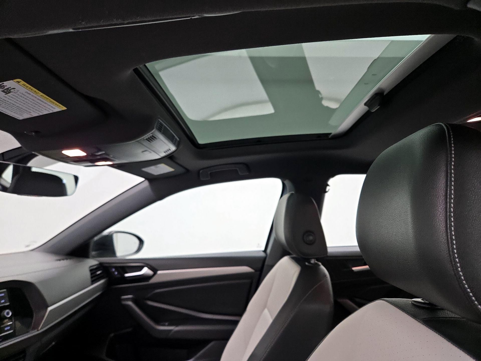 Thumbnail: 2019 Volkswagen Jetta - 19