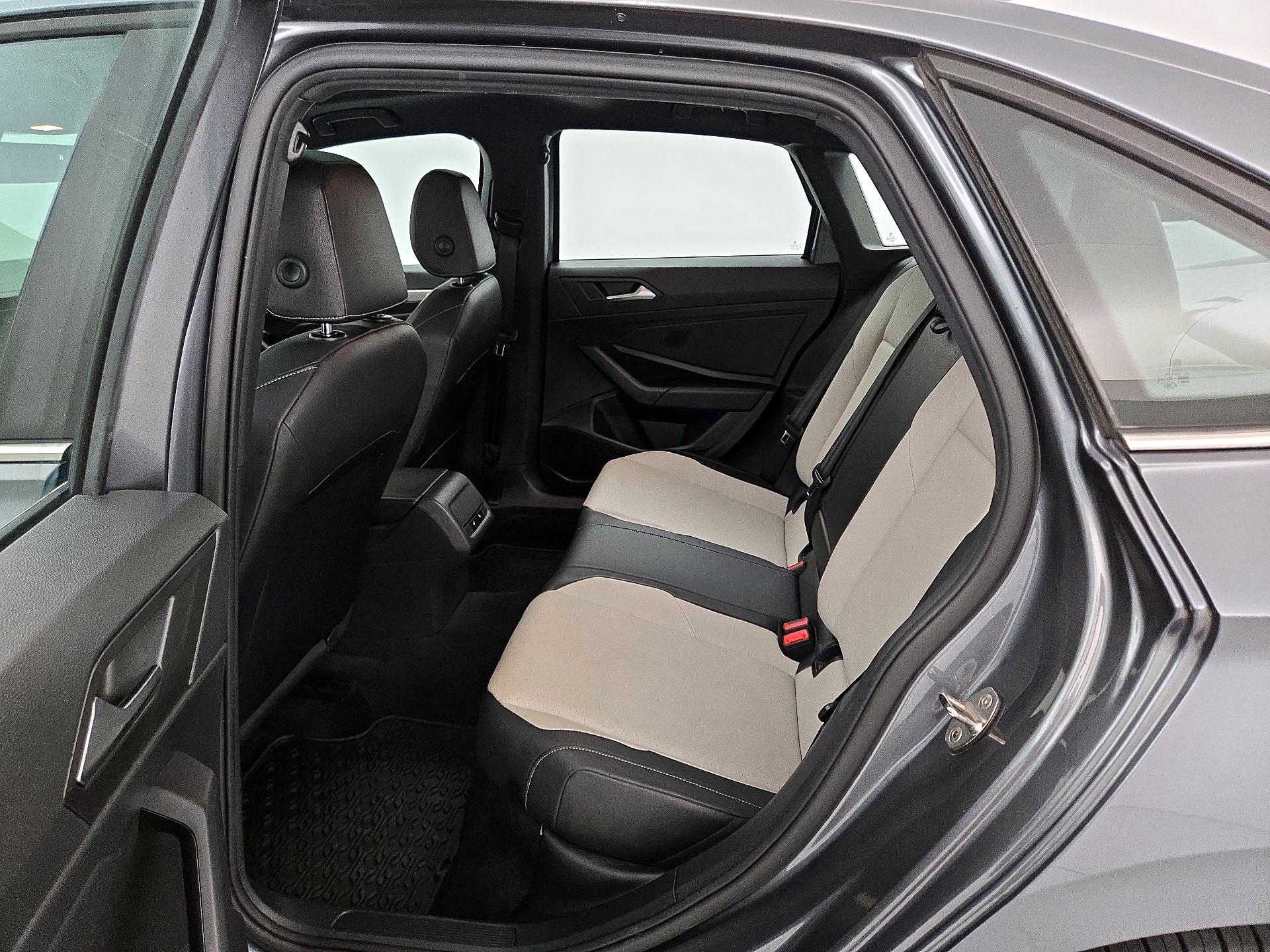 Thumbnail: 2019 Volkswagen Jetta - 20