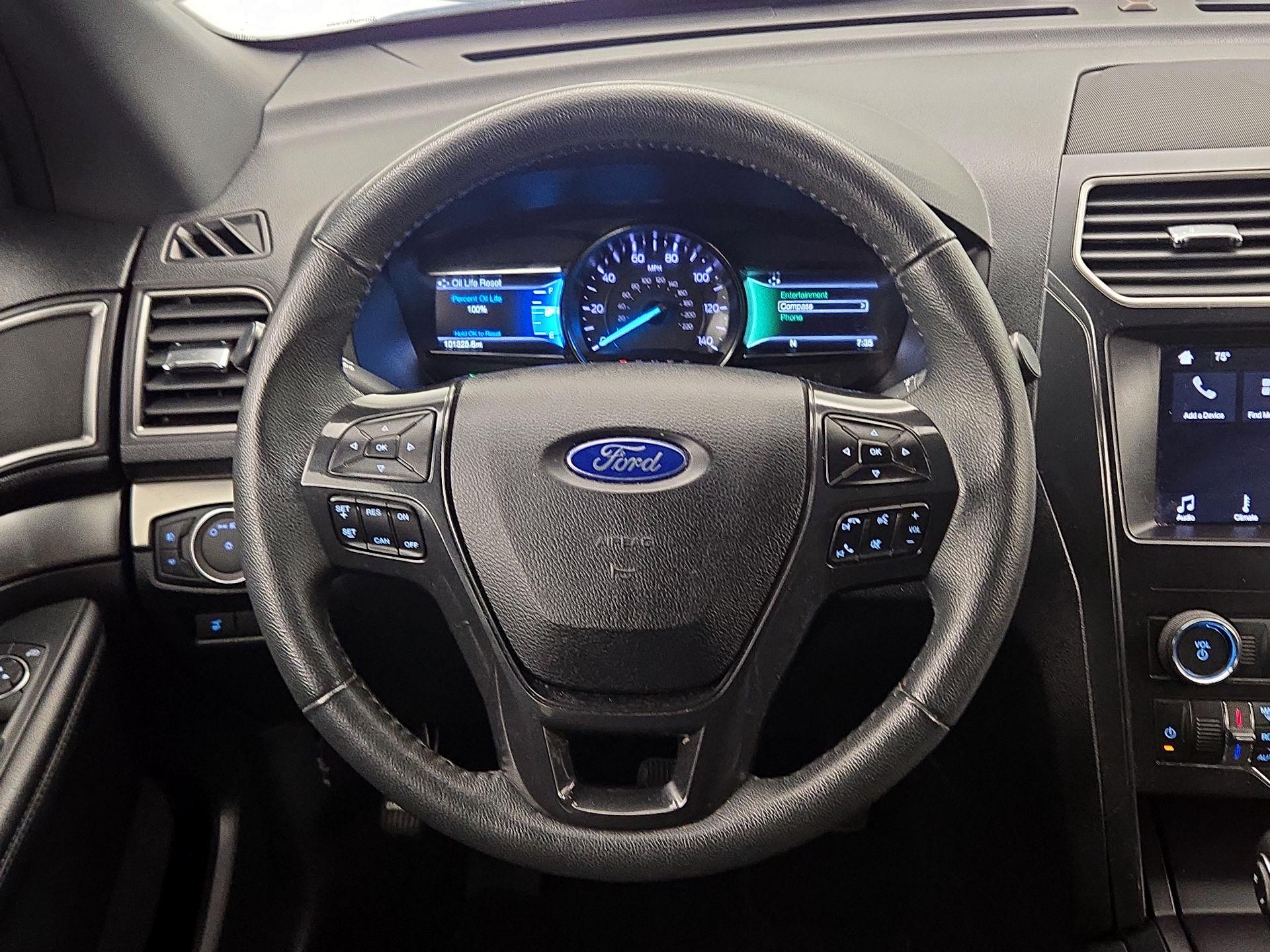 Thumbnail: 2019 Ford Explorer - 10